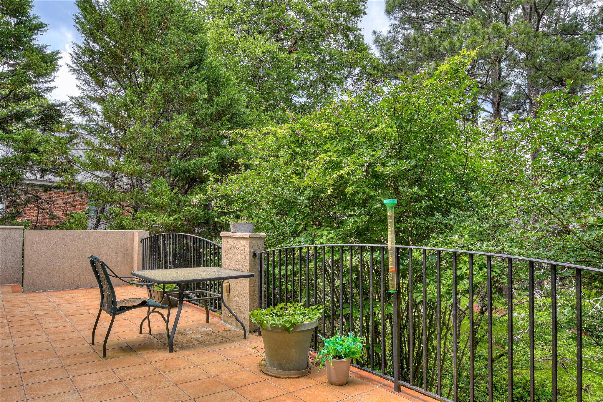 12 SHADOWBROOK Circle