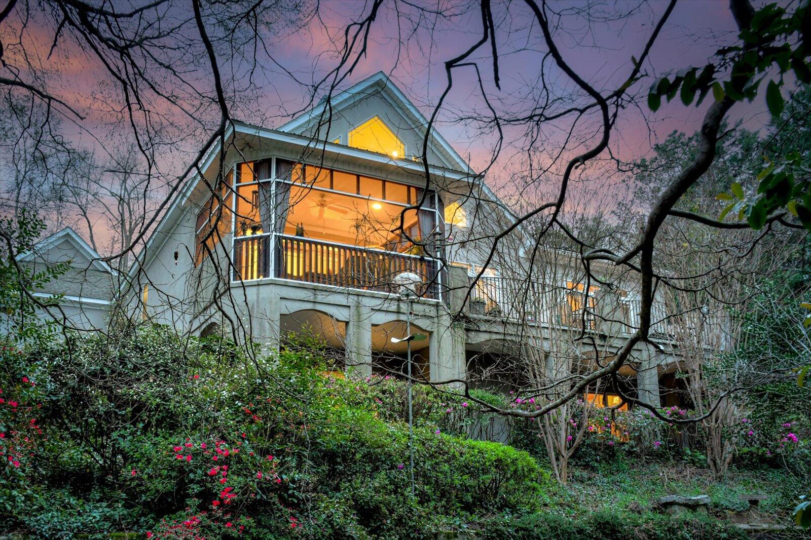 12 SHADOWBROOK Circle