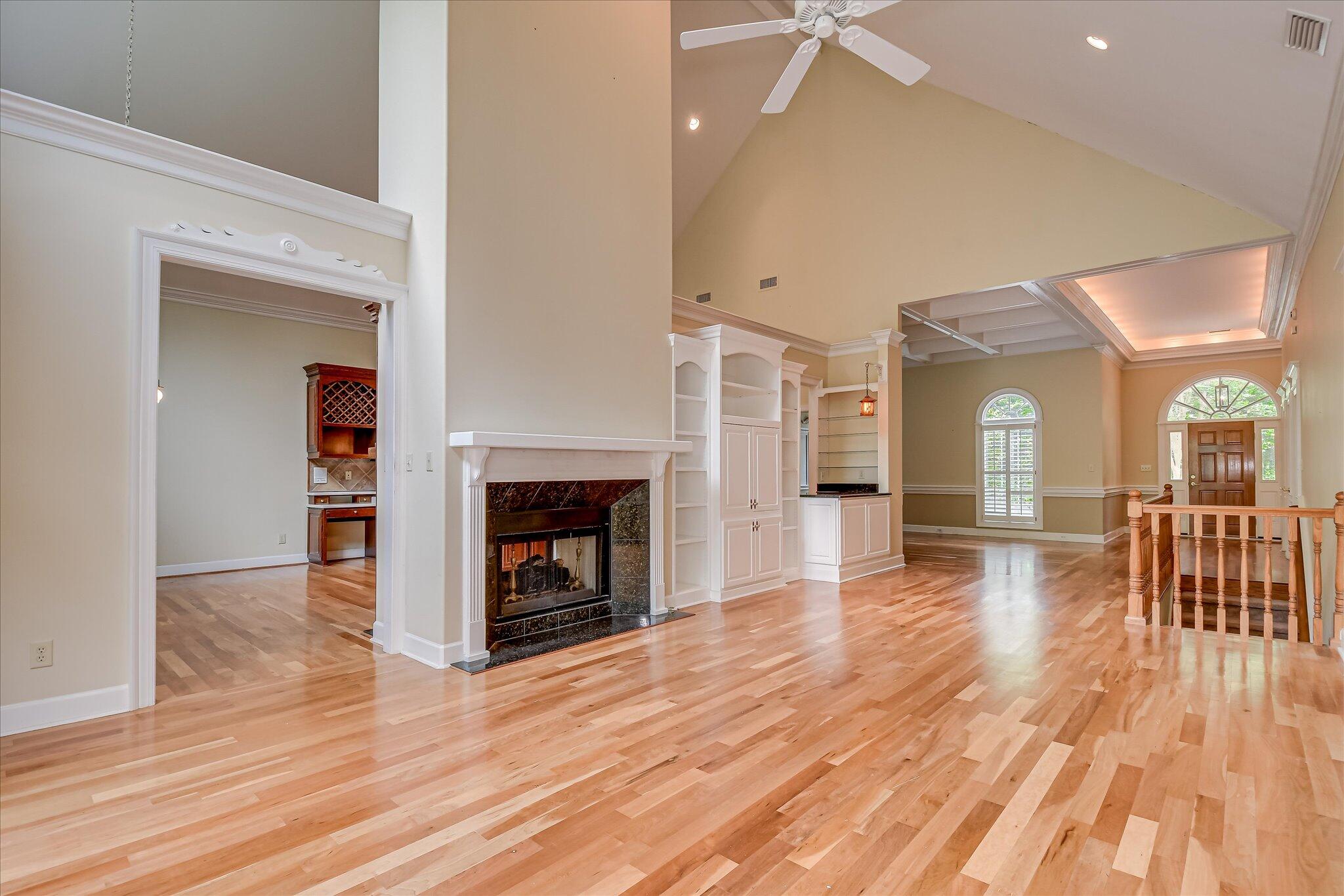 12 SHADOWBROOK Circle