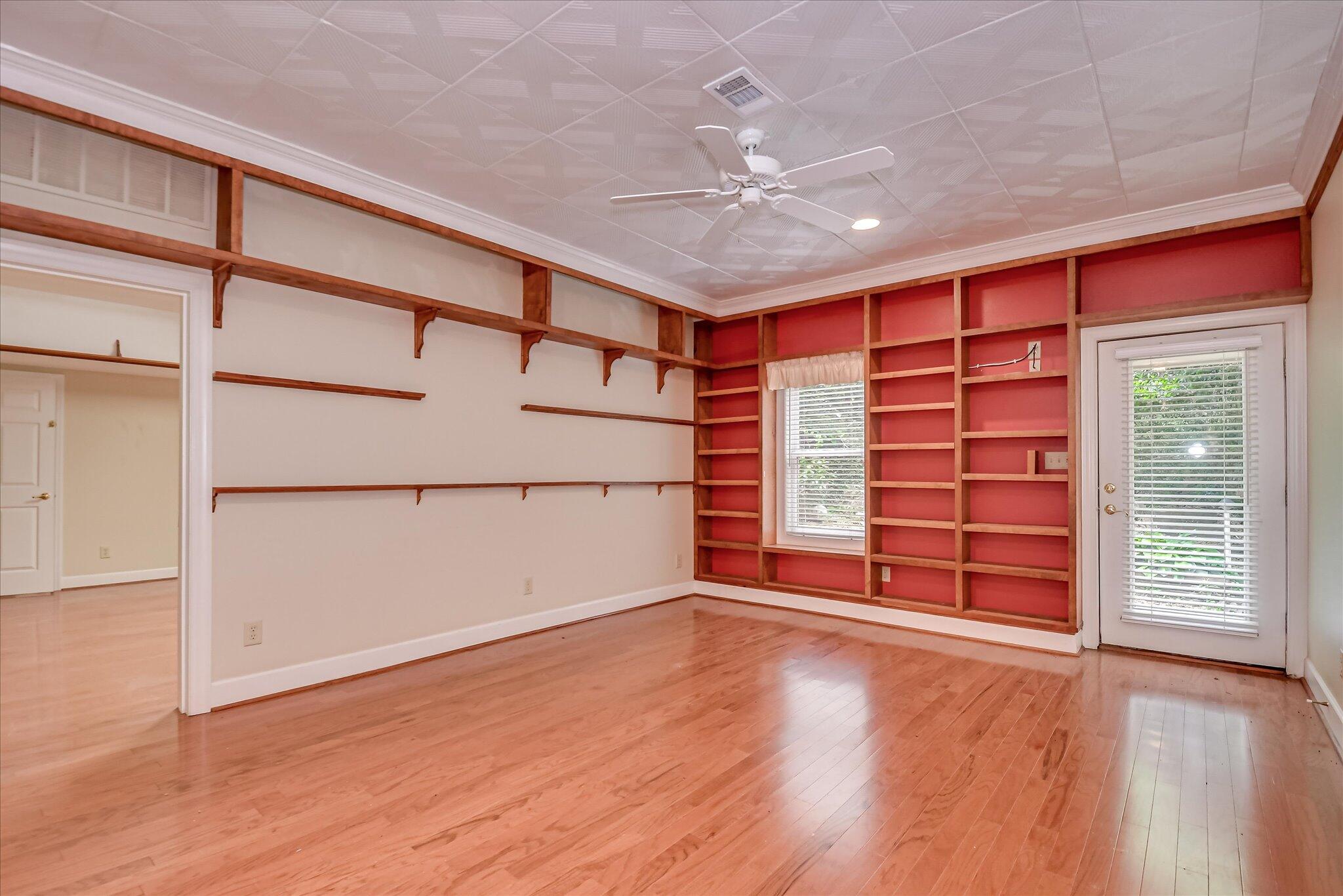 12 SHADOWBROOK Circle