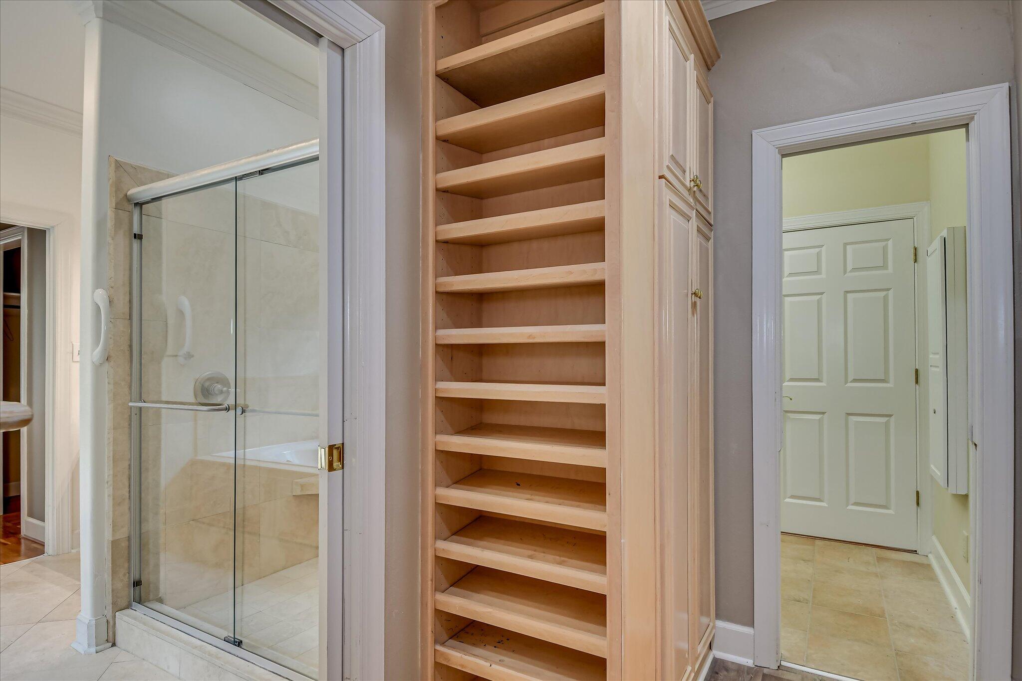 12 SHADOWBROOK Circle