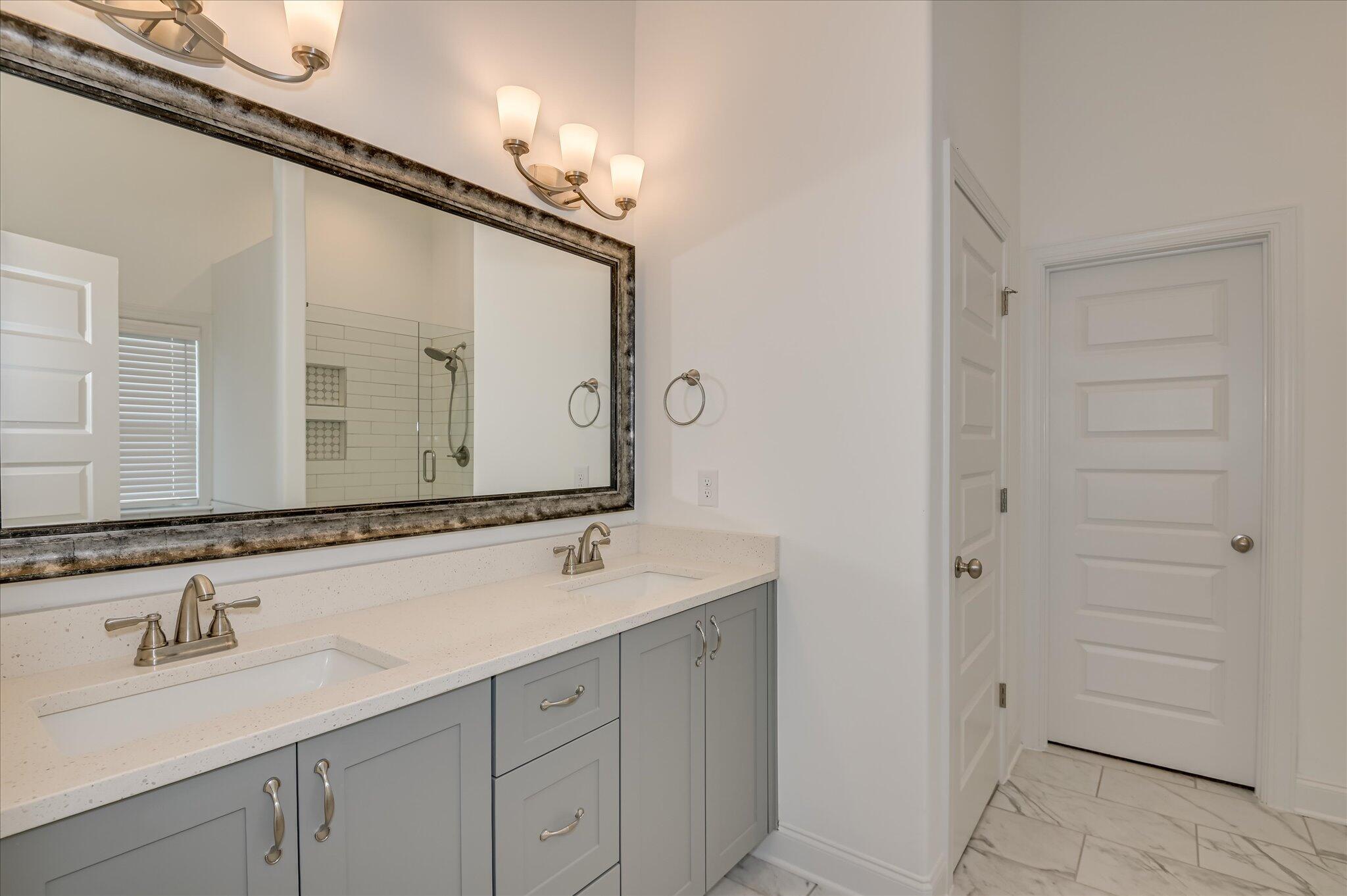 508 Oakley Grv Circle