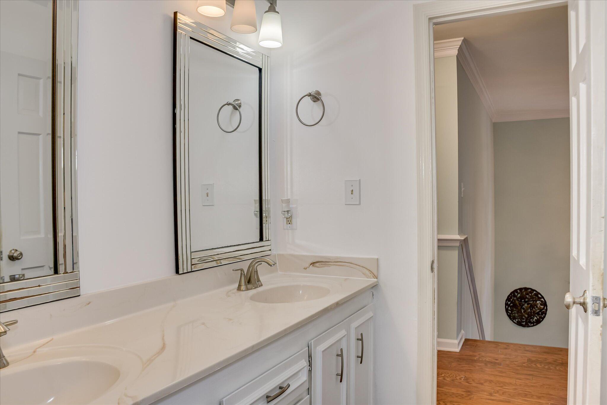 710 Somerset Way Way