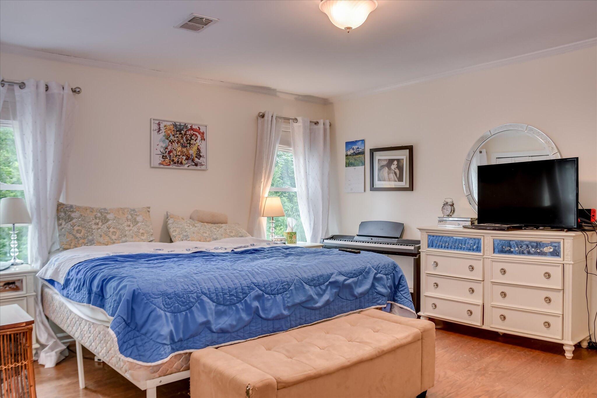 710 Somerset Way Way