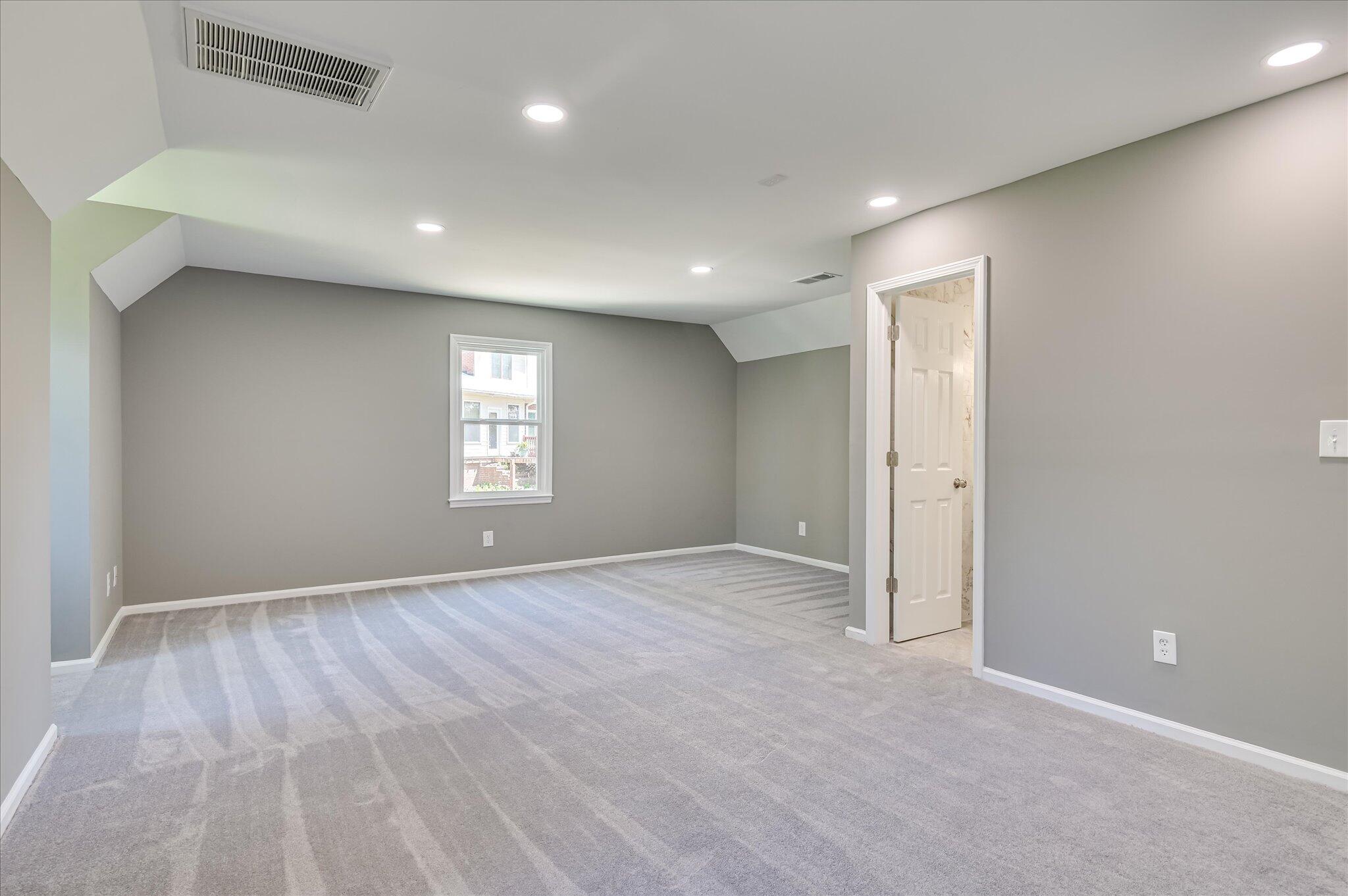 4 Shadowmoor Court