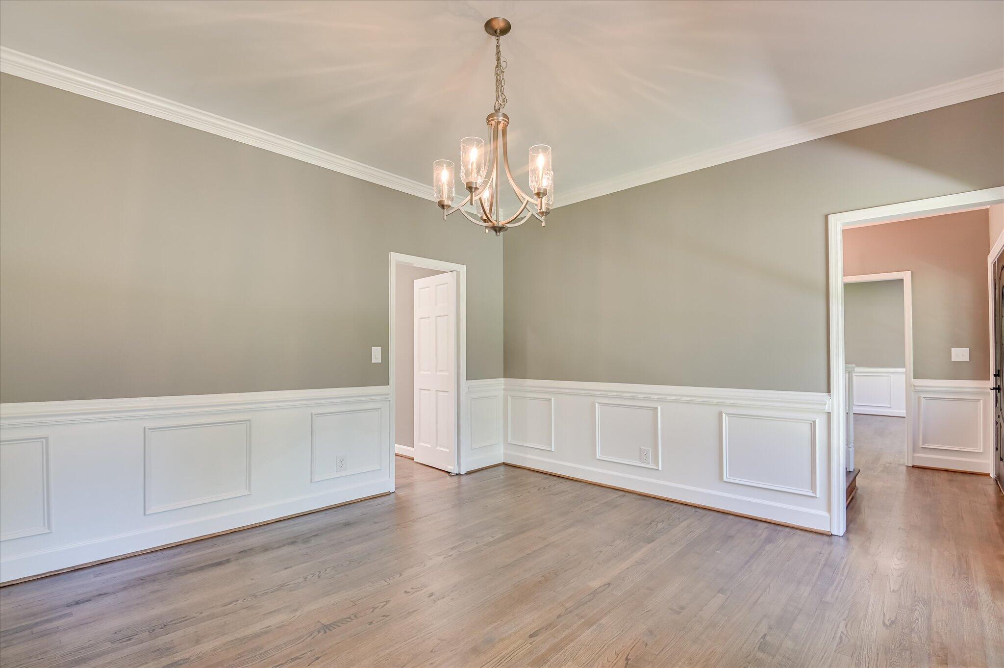 4 Shadowmoor Court