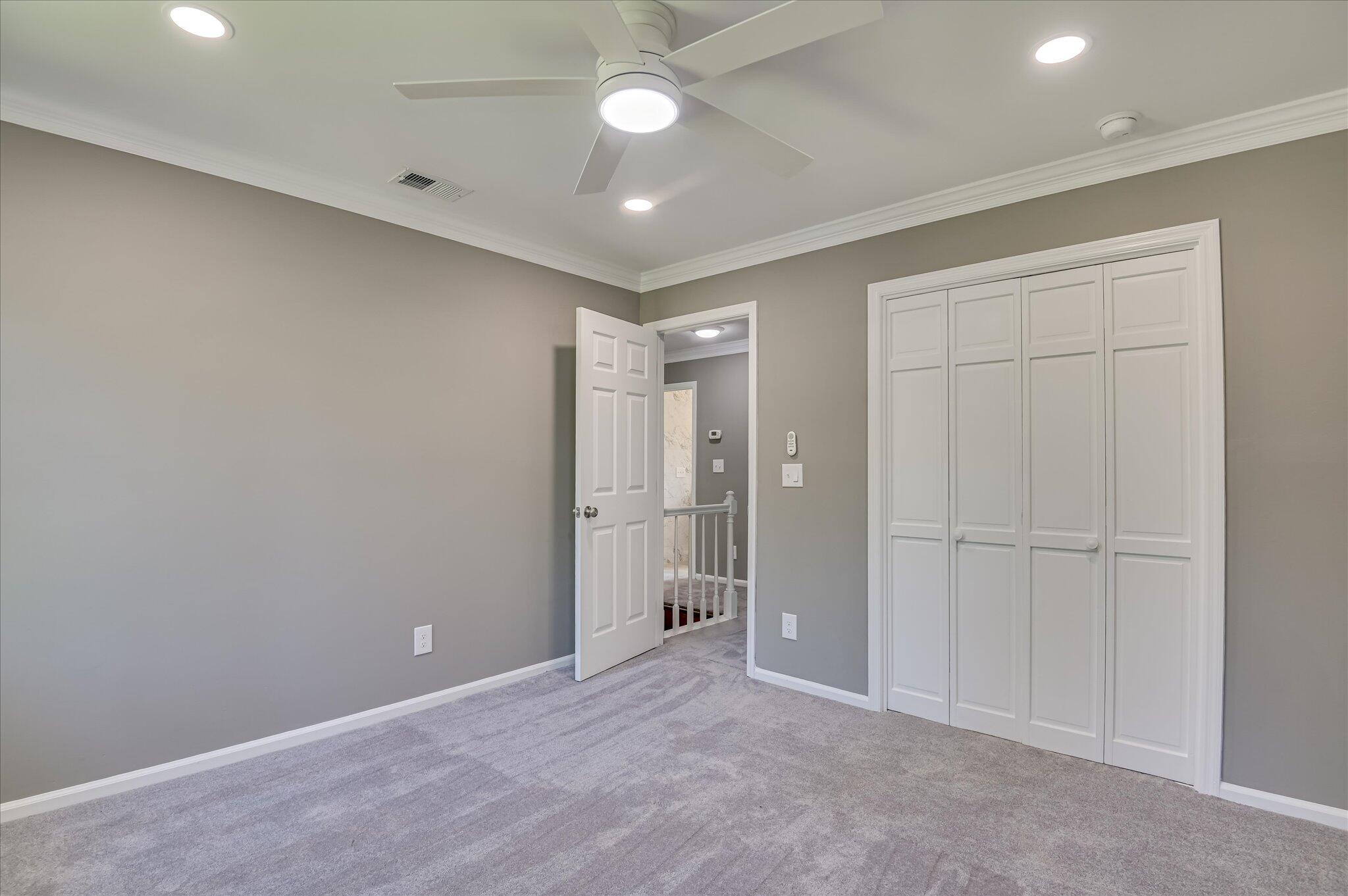 4 Shadowmoor Court