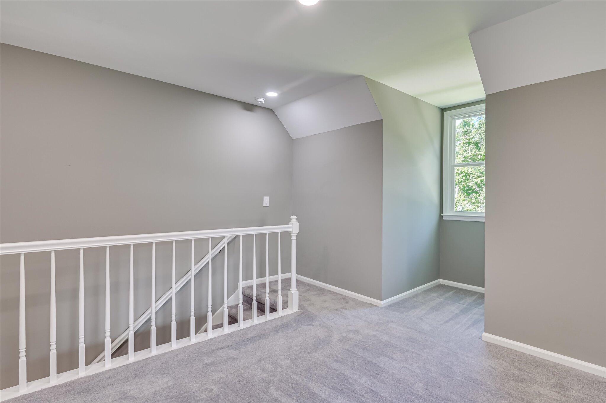 4 Shadowmoor Court
