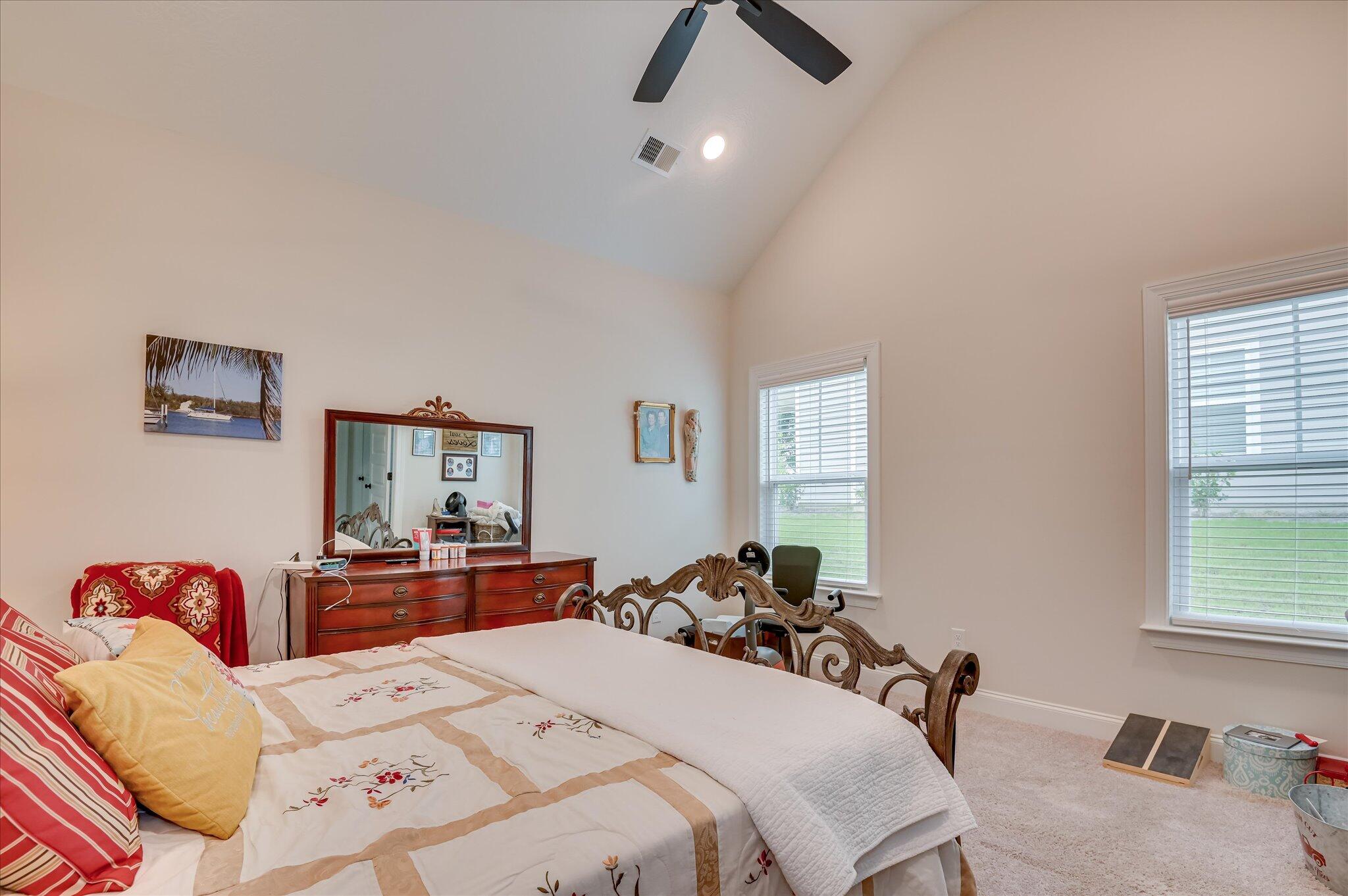 911 Sandpiper Crossing