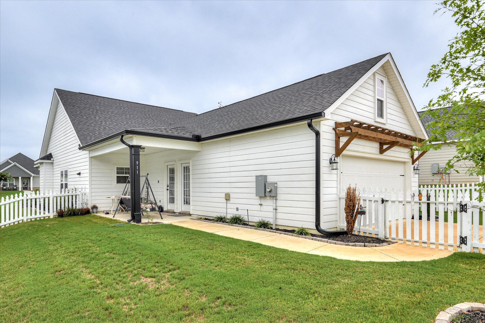 911 Sandpiper Crossing