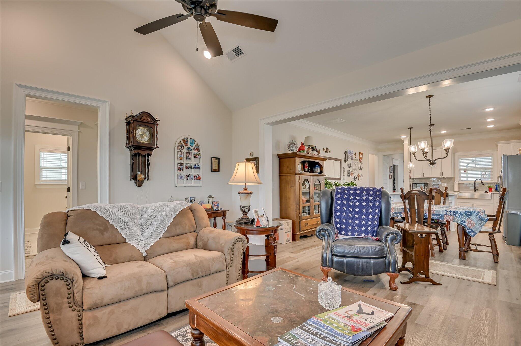 911 Sandpiper Crossing