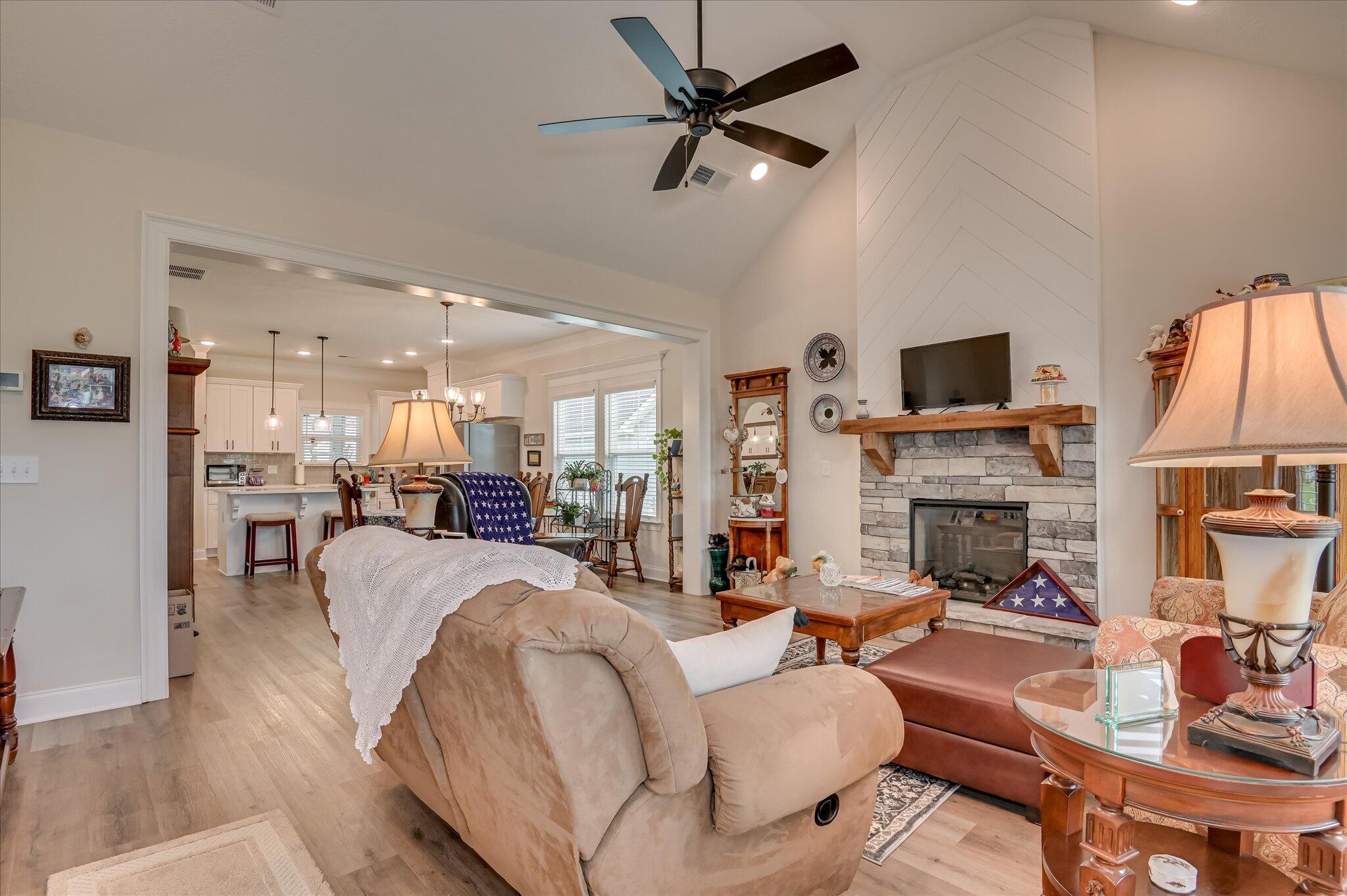 911 Sandpiper Crossing