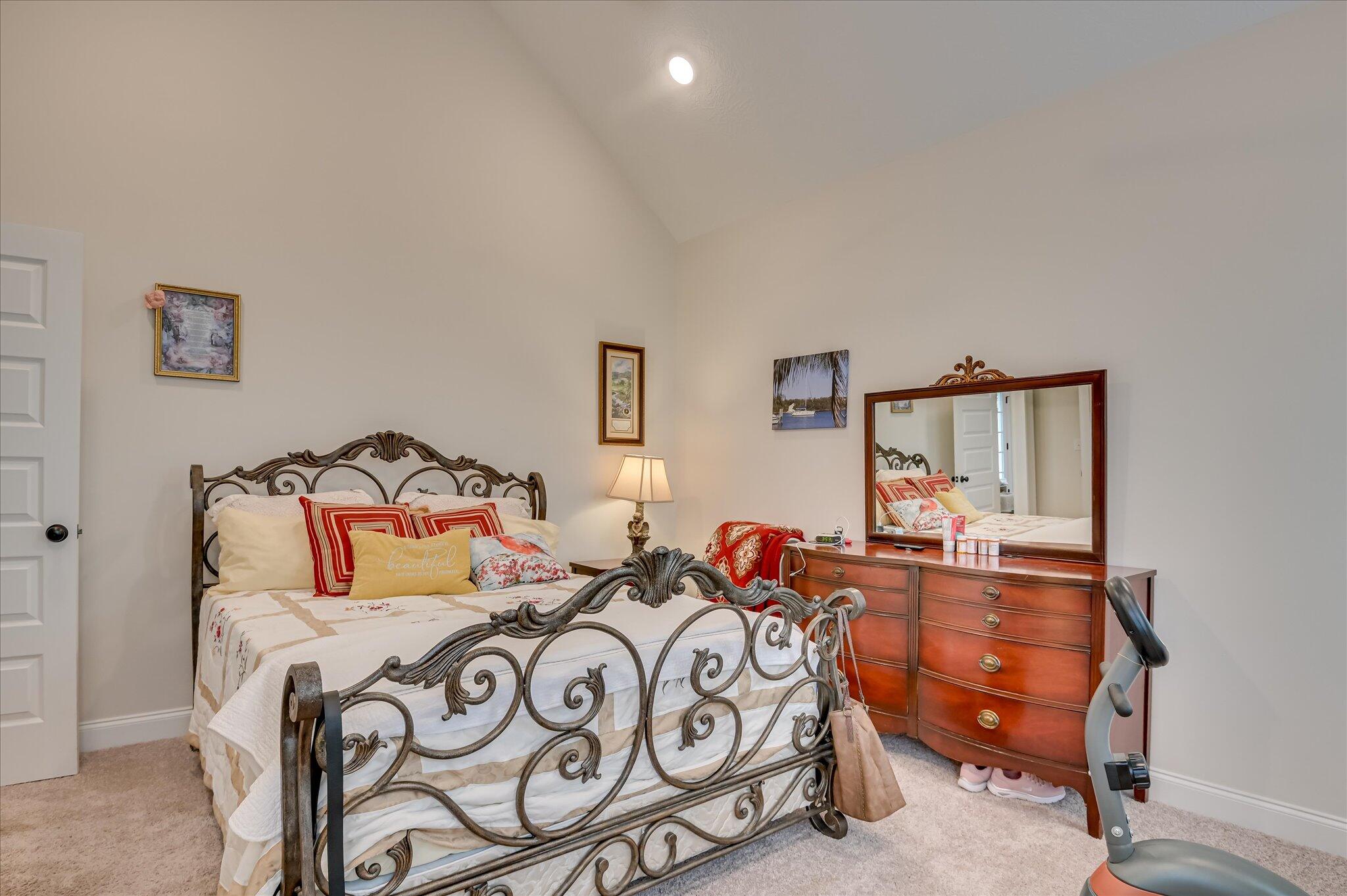 911 Sandpiper Crossing