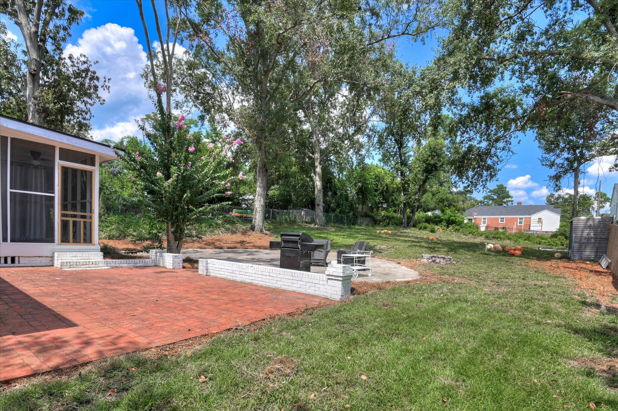 2213 Breckenbridge Avenue