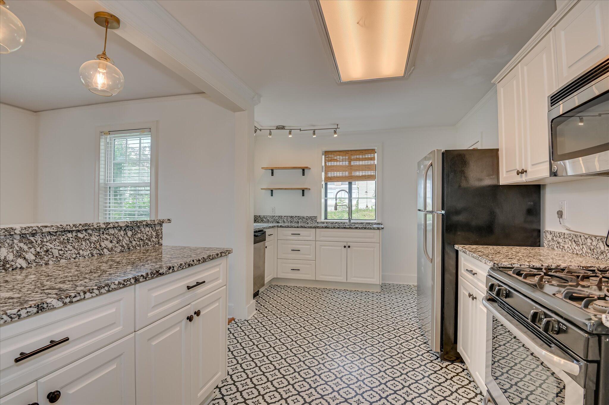 2213 Breckenbridge Avenue