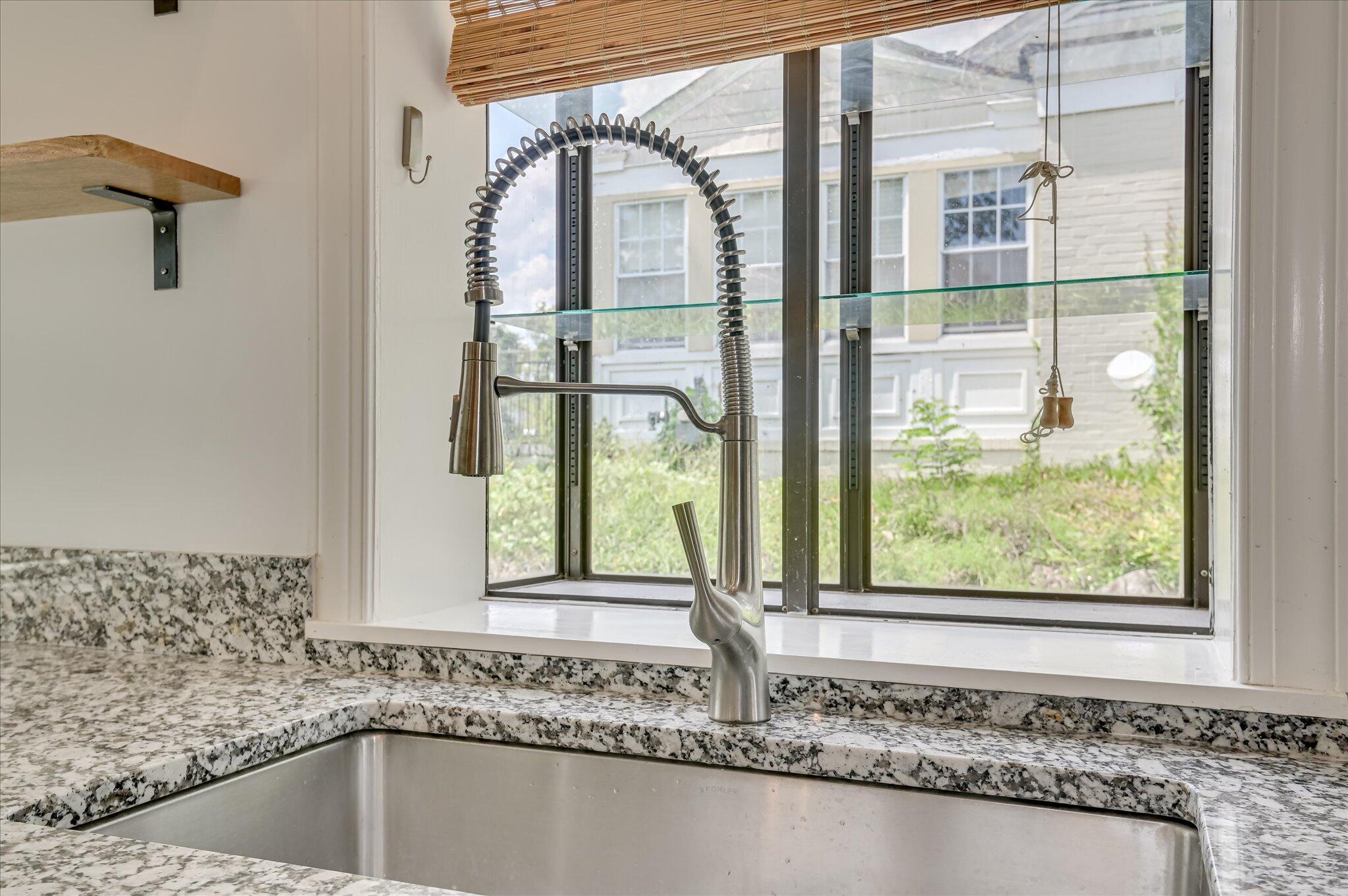 2213 Breckenbridge Avenue