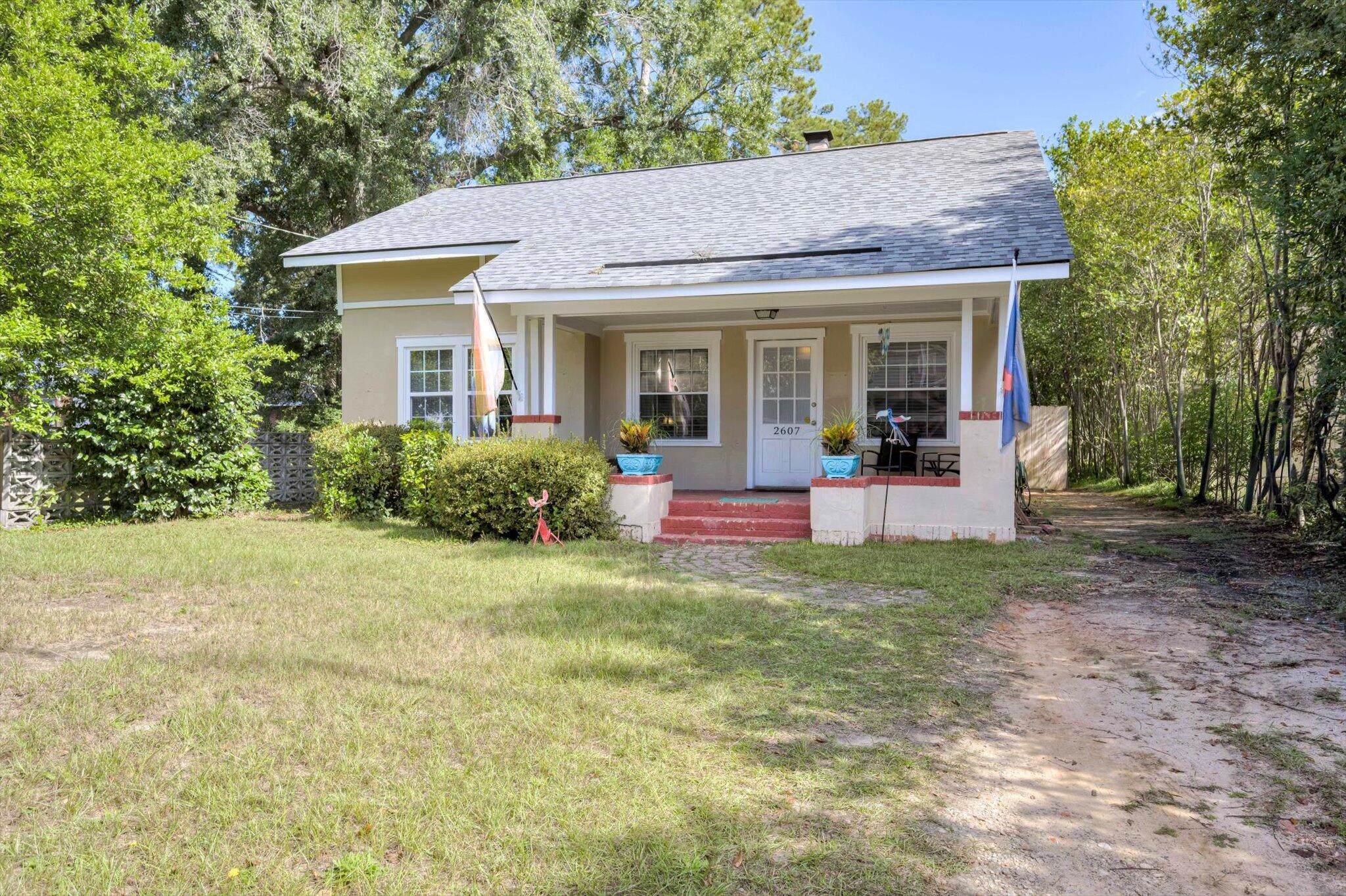 2607 Mckibben Street