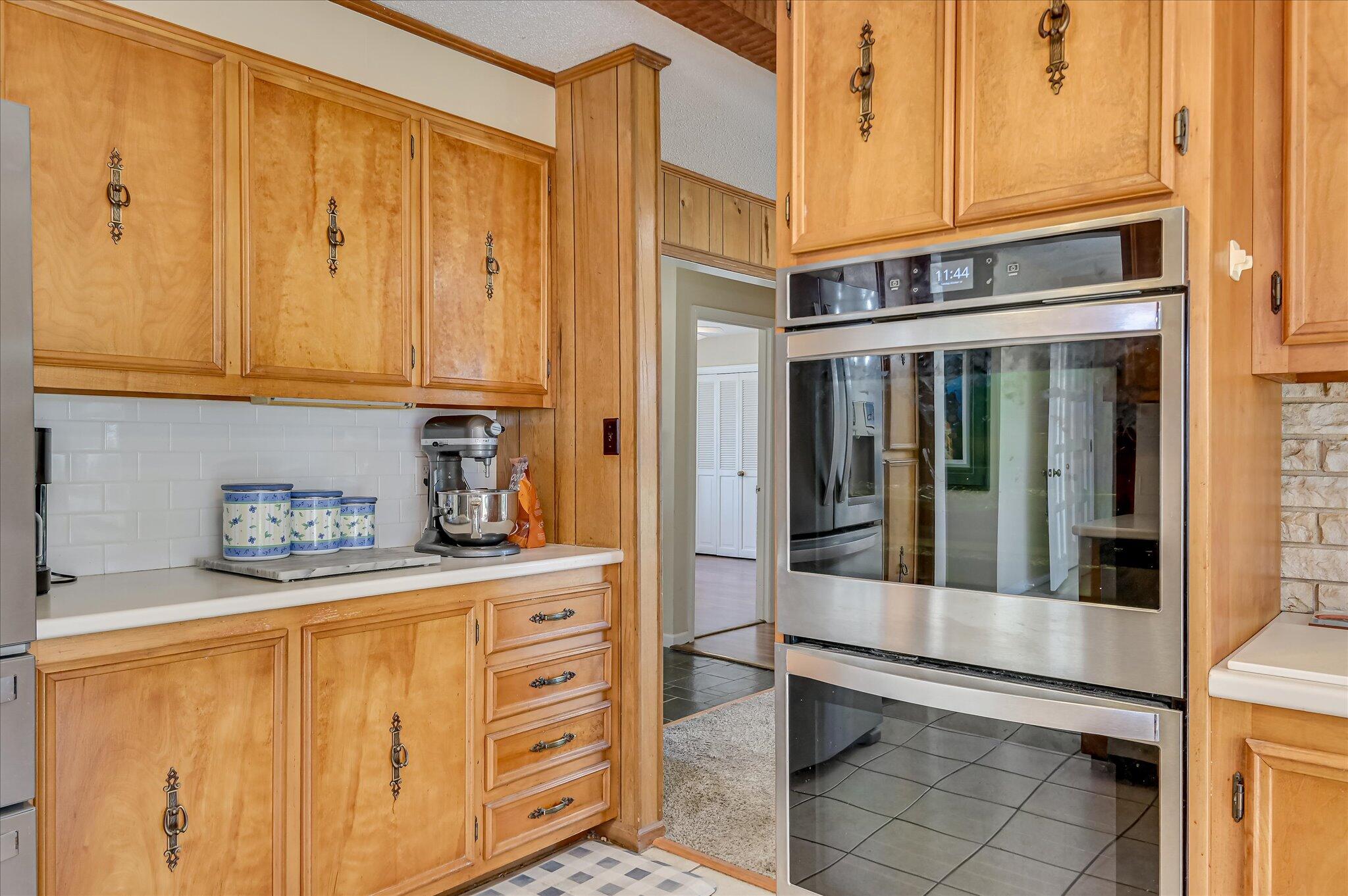 4036 S Goshen Lake Drive