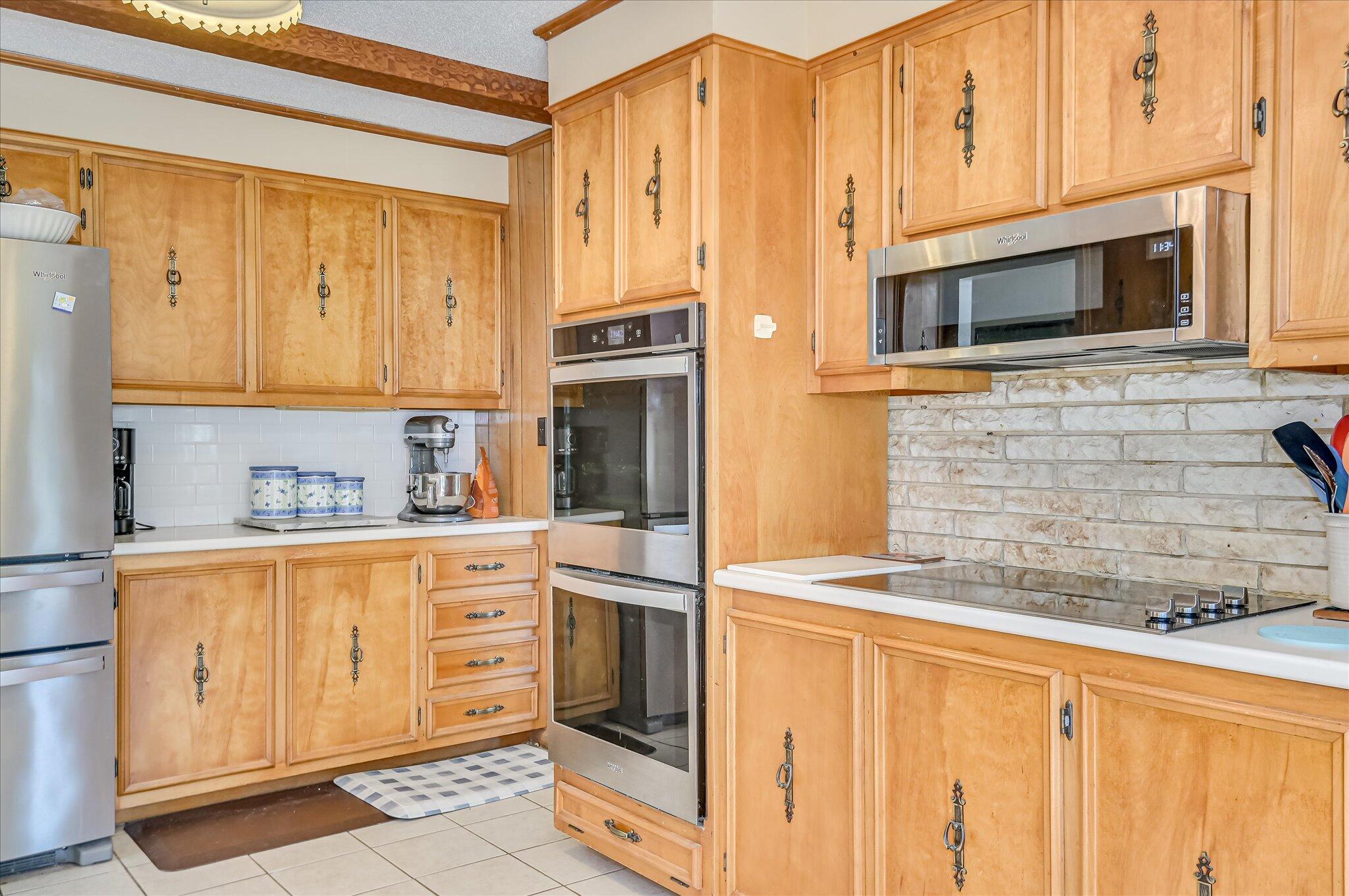 4036 S Goshen Lake Drive