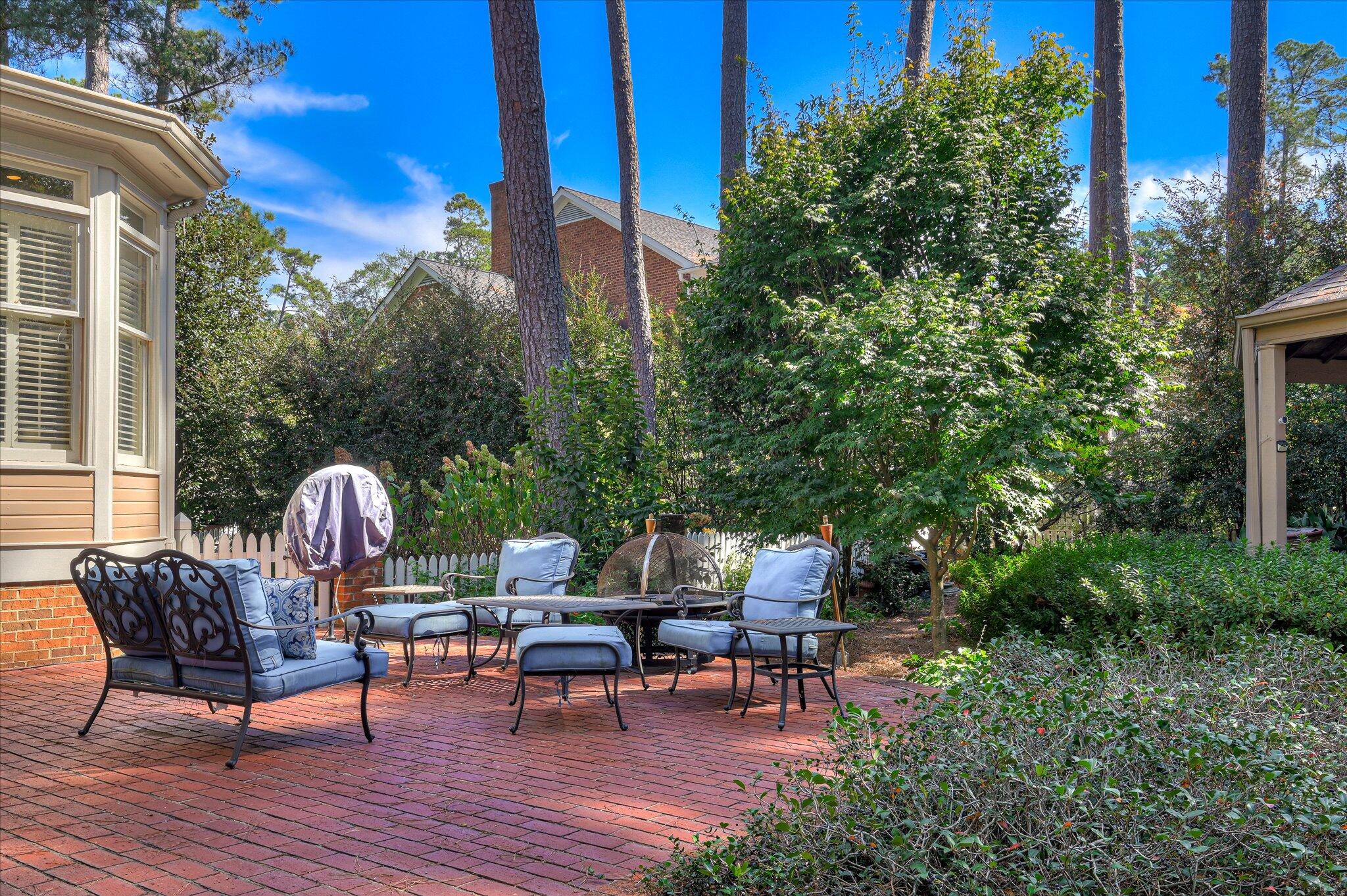 6 Tall Pine Circle, Augusta