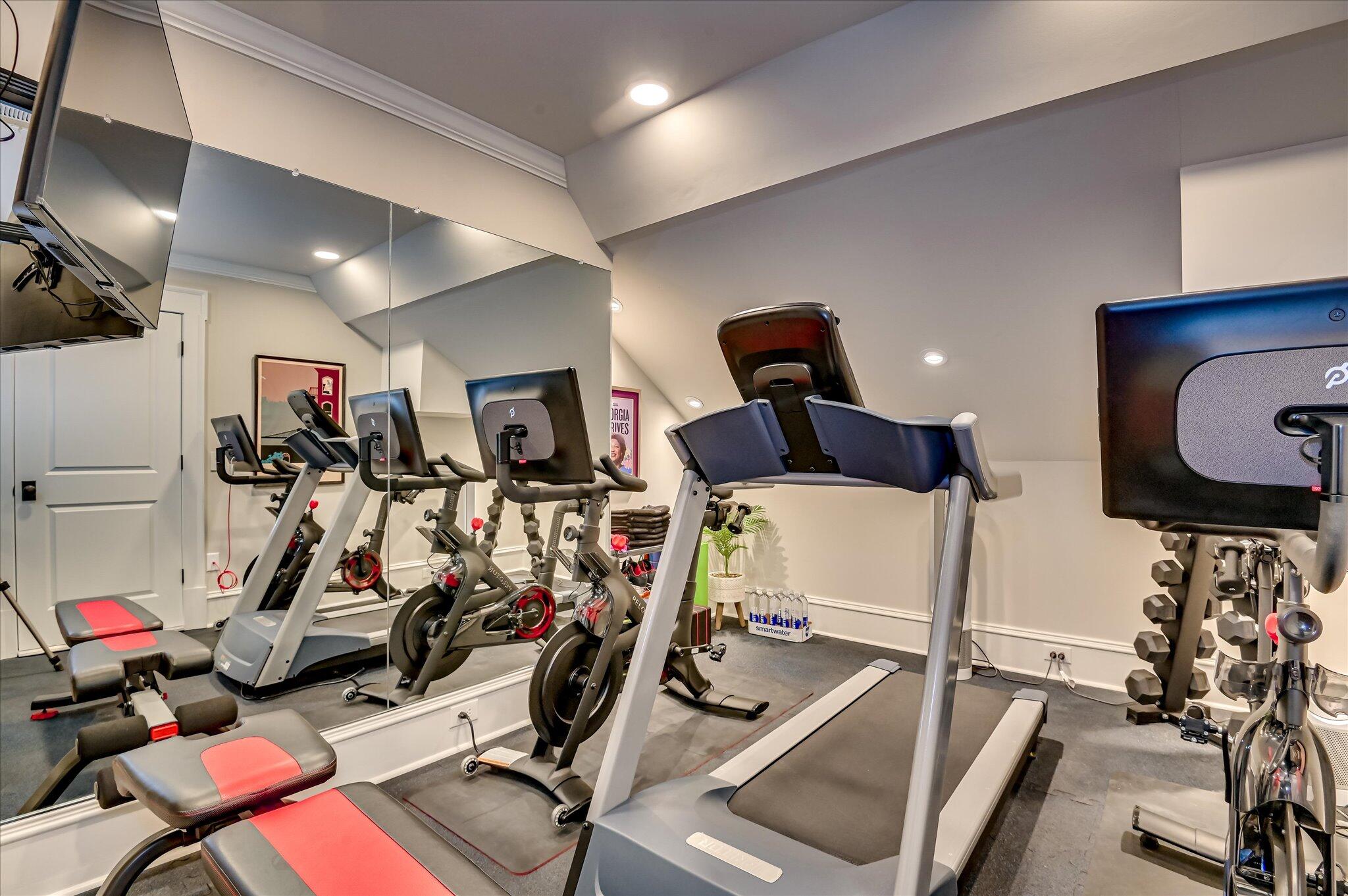 2835 Towering Oak Drive