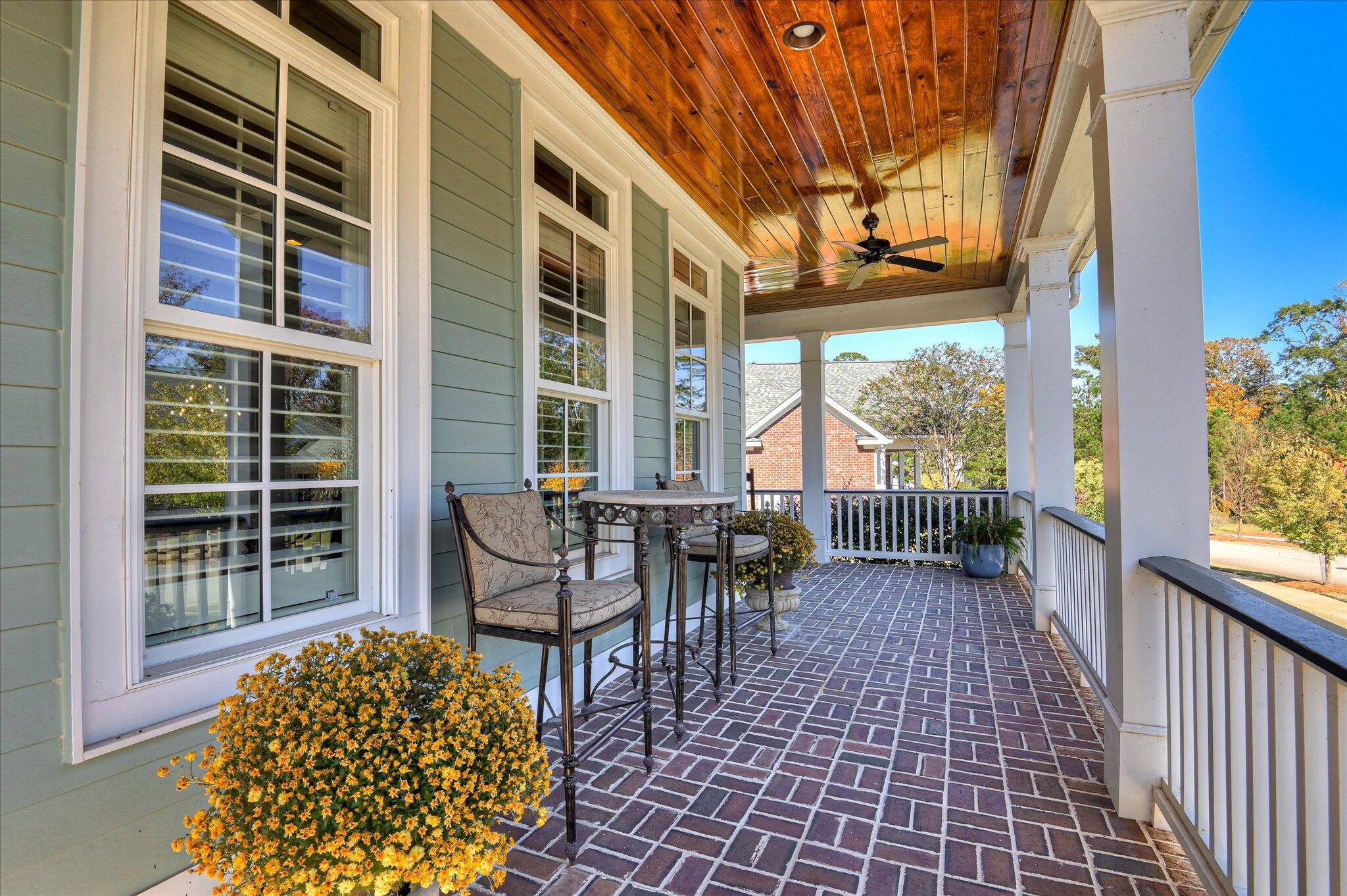 2835 Towering Oak Drive