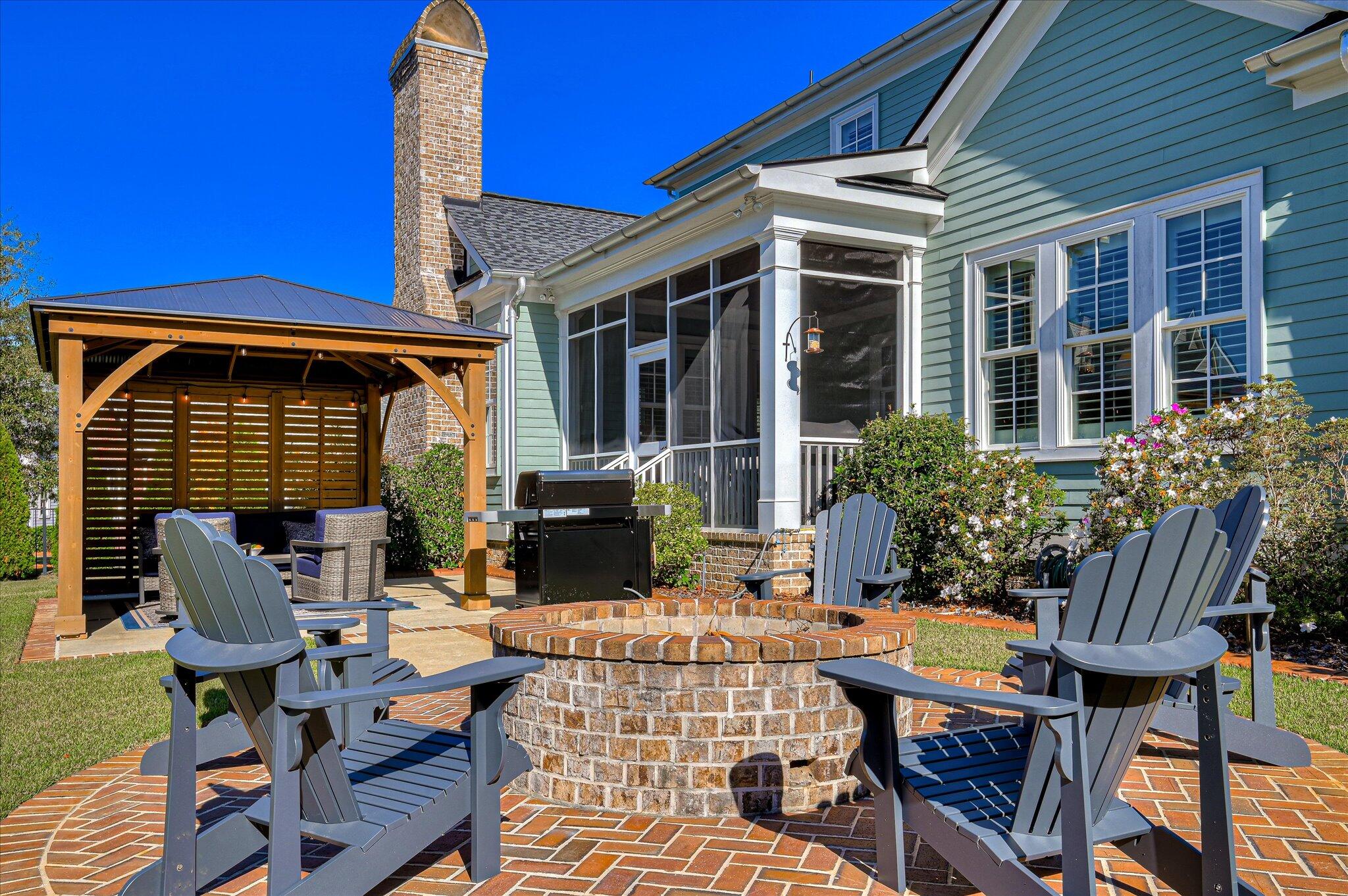 2835 Towering Oak Drive