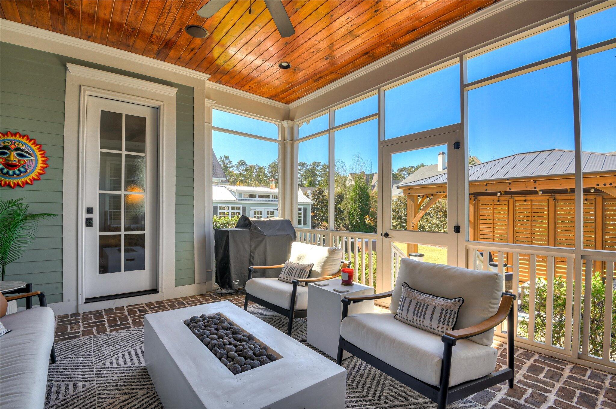 2835 Towering Oak Drive