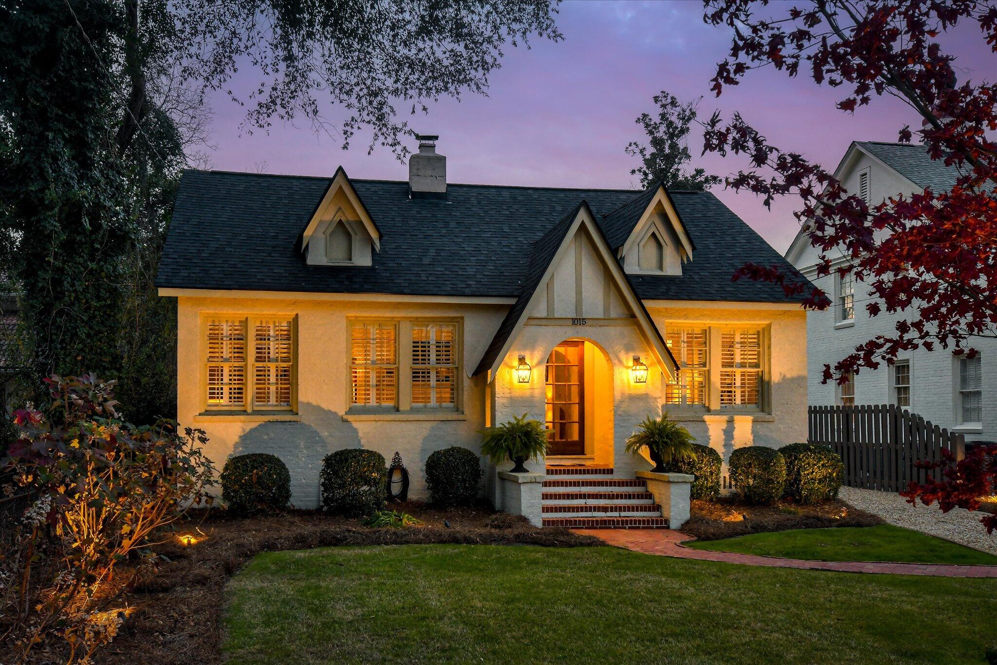 1015 Monte Sano Avenue