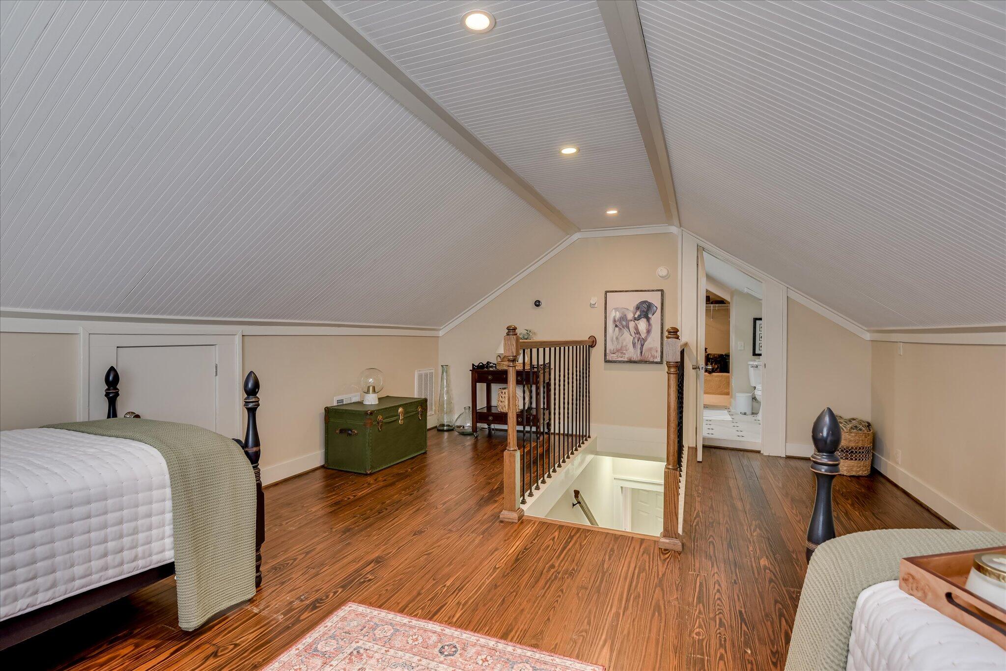 1015 Monte Sano Avenue