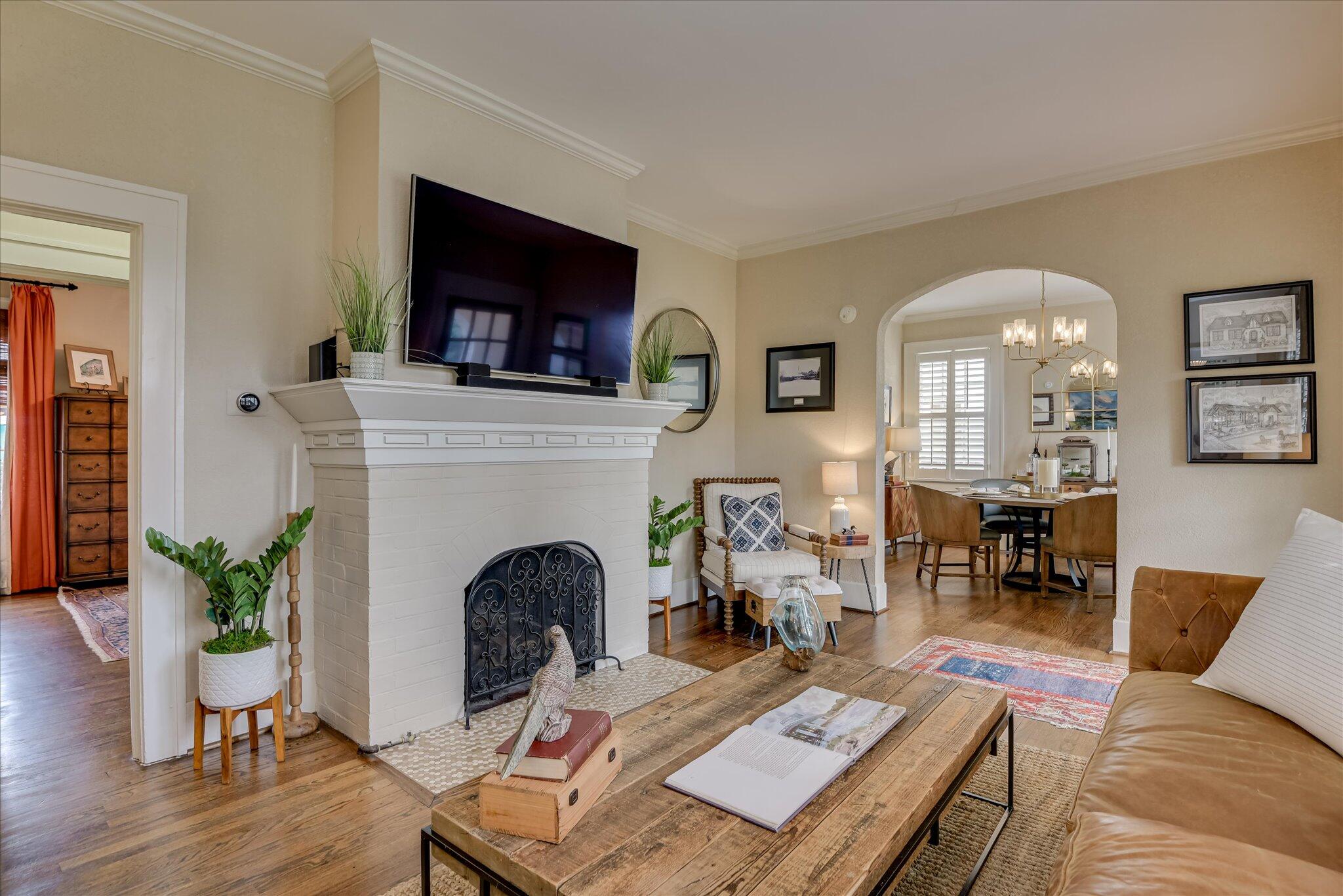 1015 Monte Sano Avenue