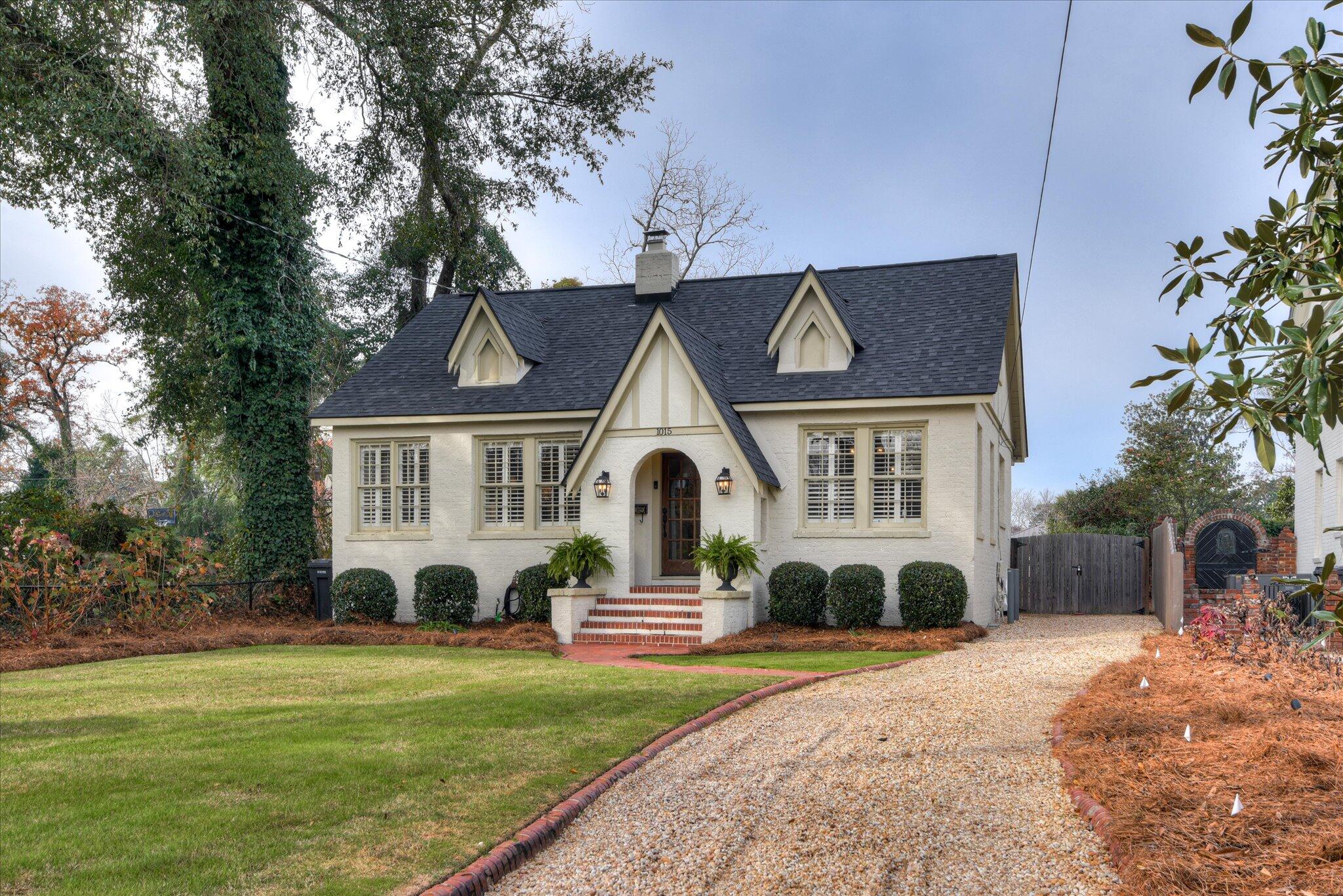 1015 Monte Sano Avenue