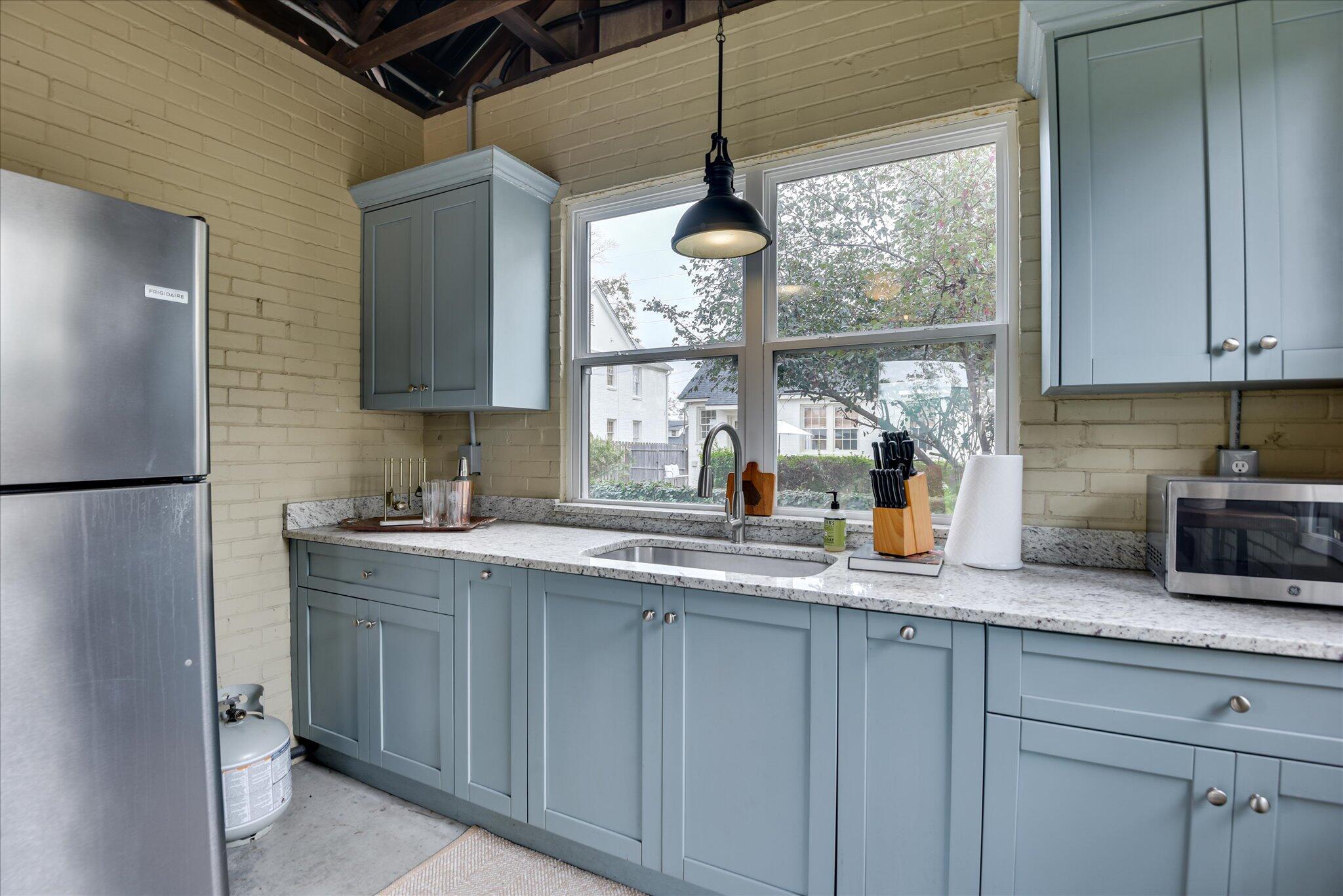 1015 Monte Sano Avenue