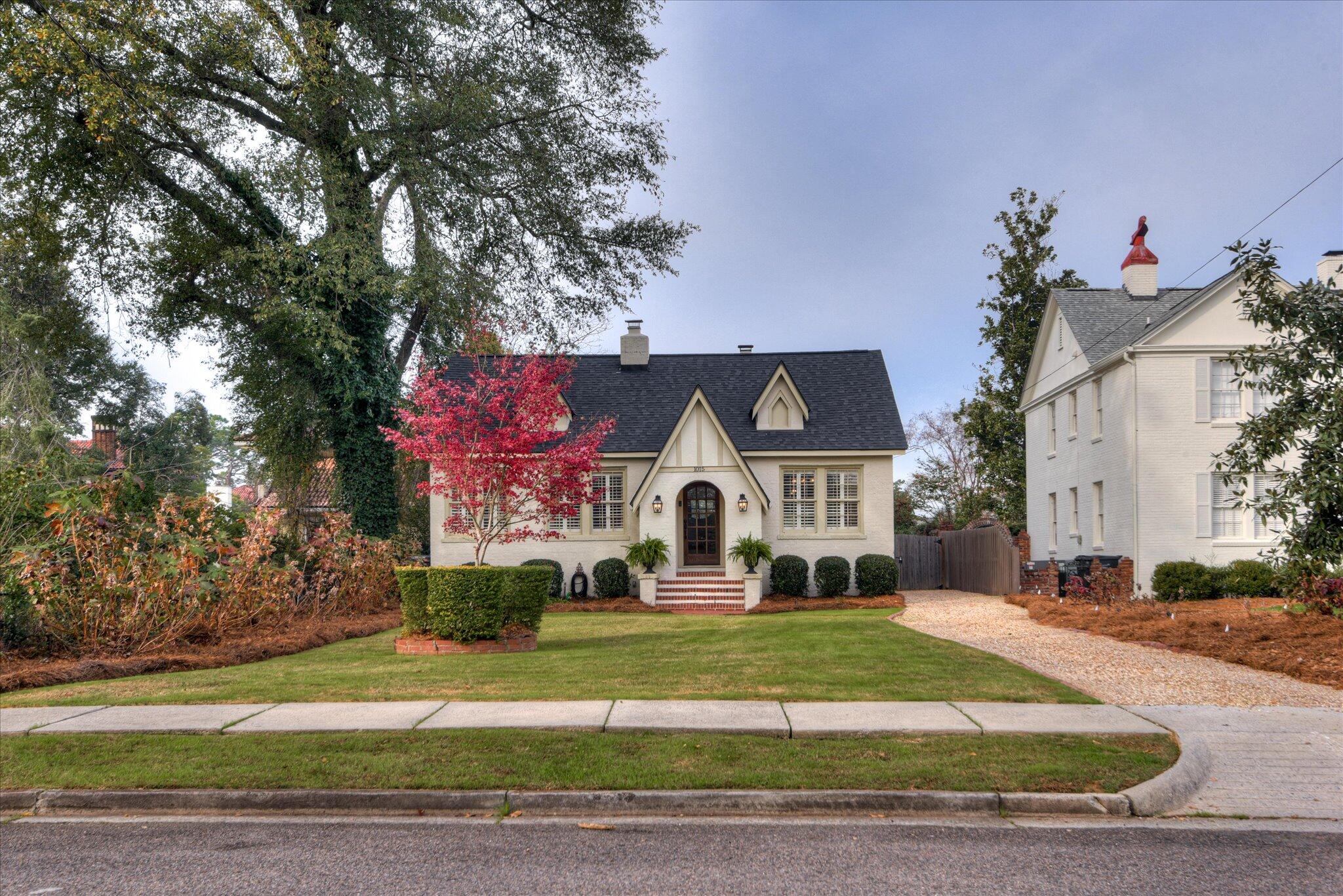 1015 Monte Sano Avenue