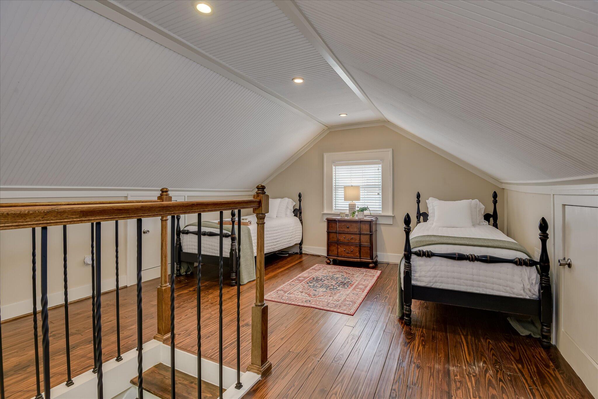 1015 Monte Sano Avenue