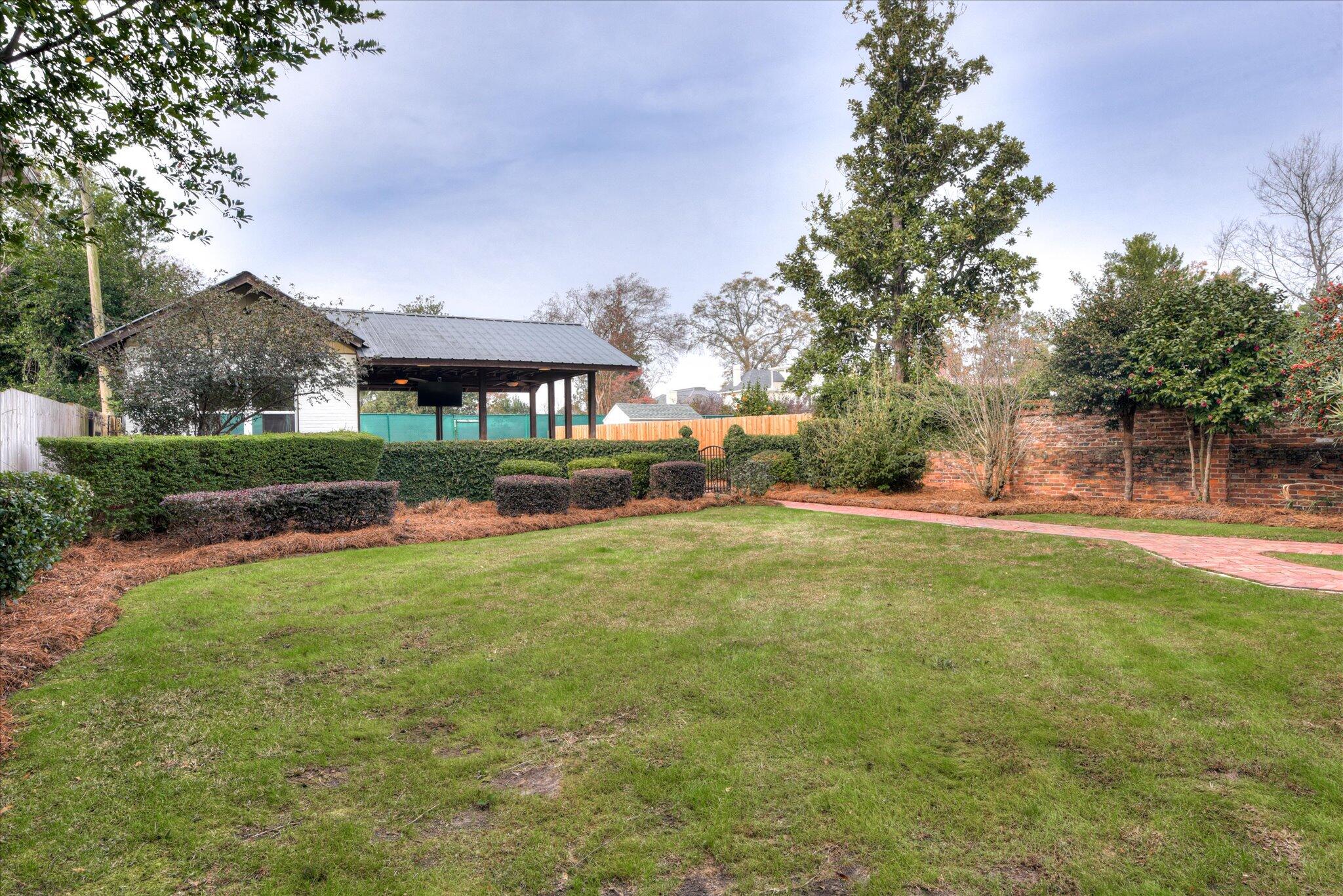 1015 Monte Sano Avenue