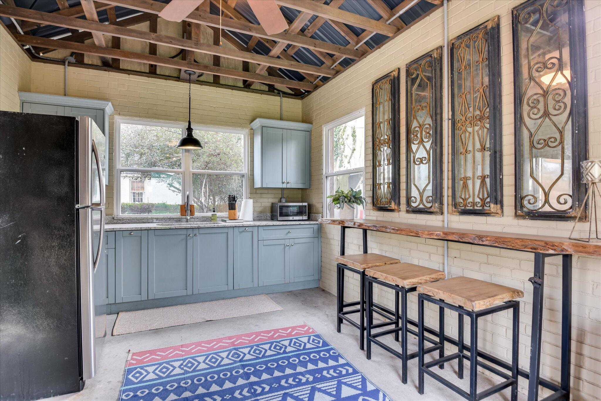 1015 Monte Sano Avenue