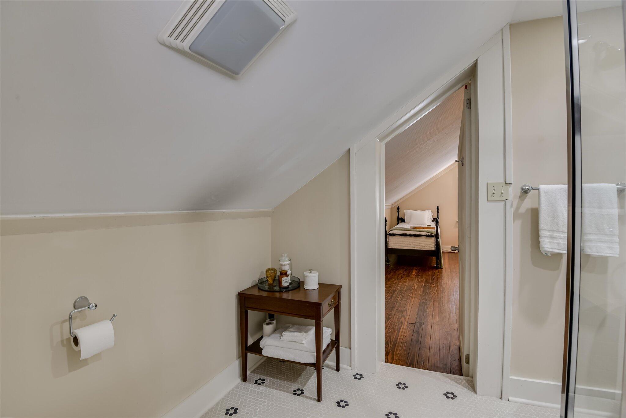 1015 Monte Sano Avenue