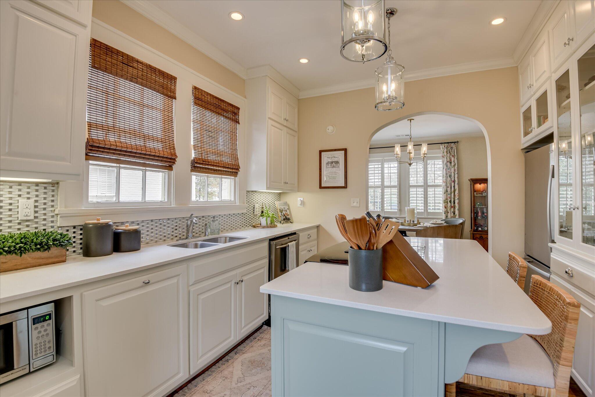 1015 Monte Sano Avenue