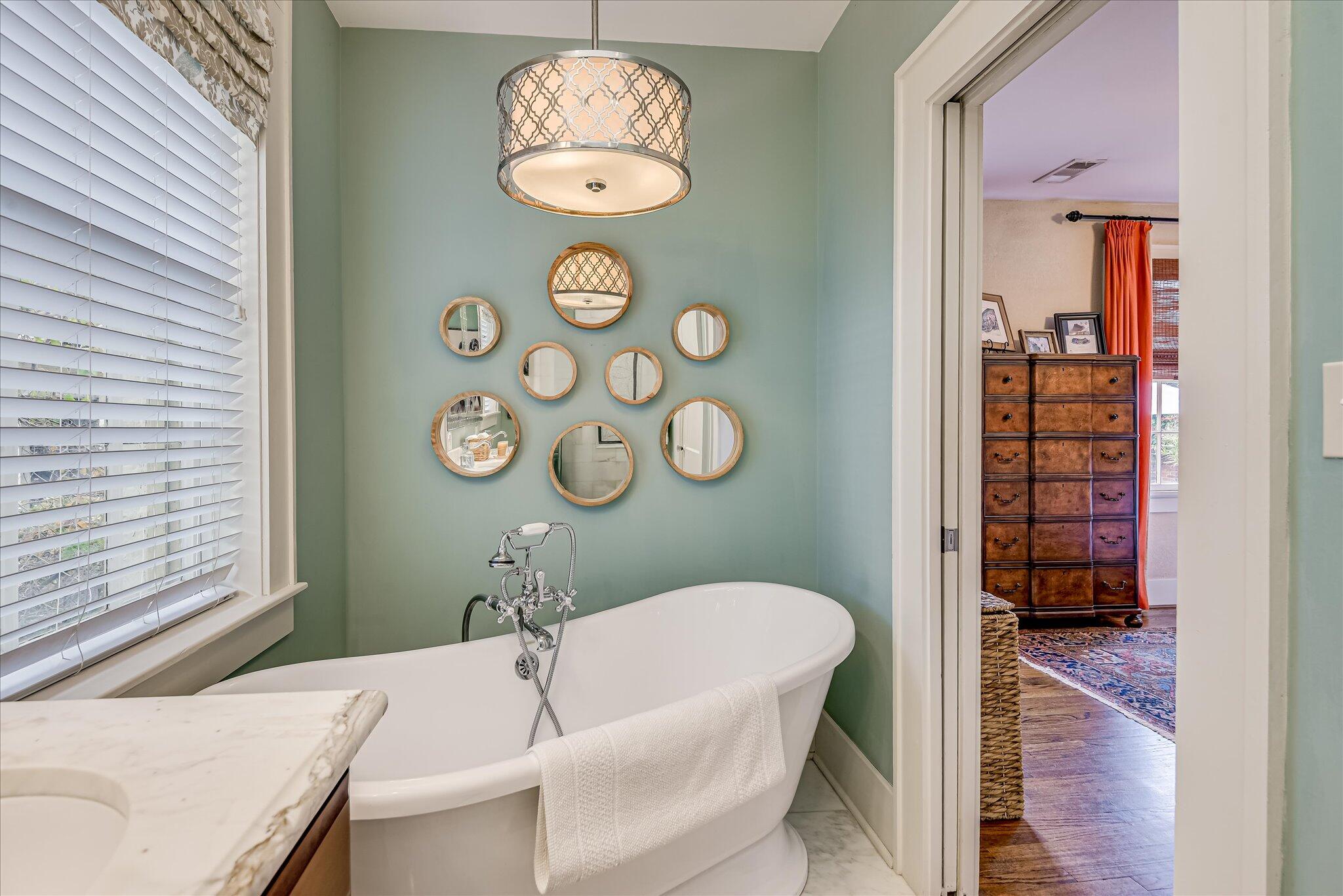 1015 Monte Sano Avenue