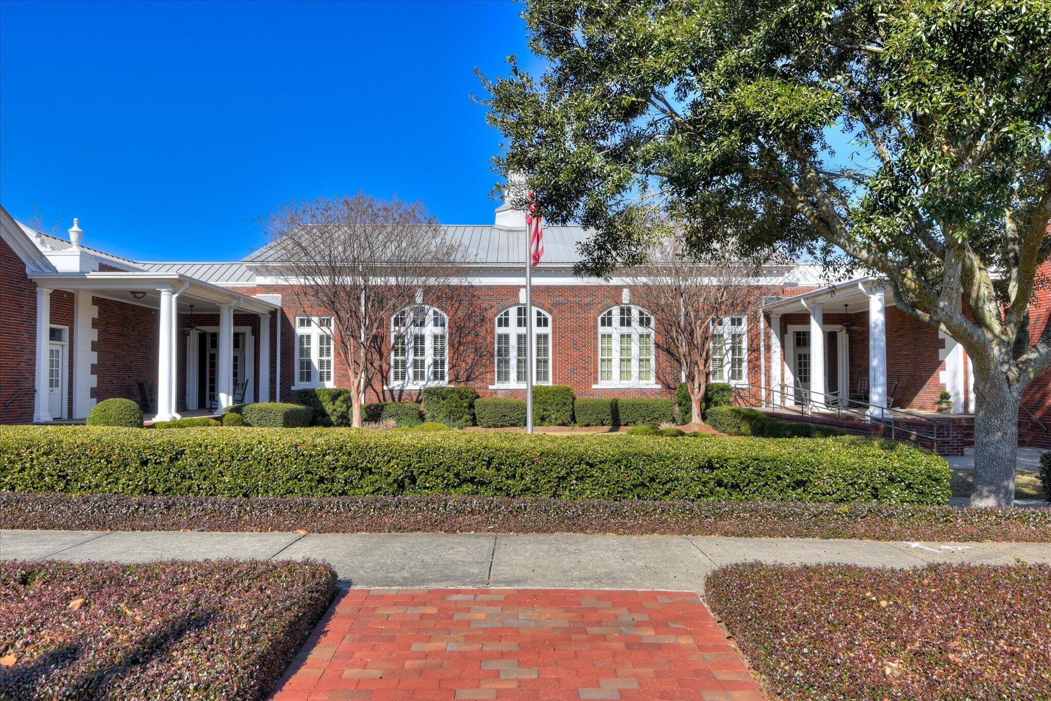 2349 Williams Street 101 101