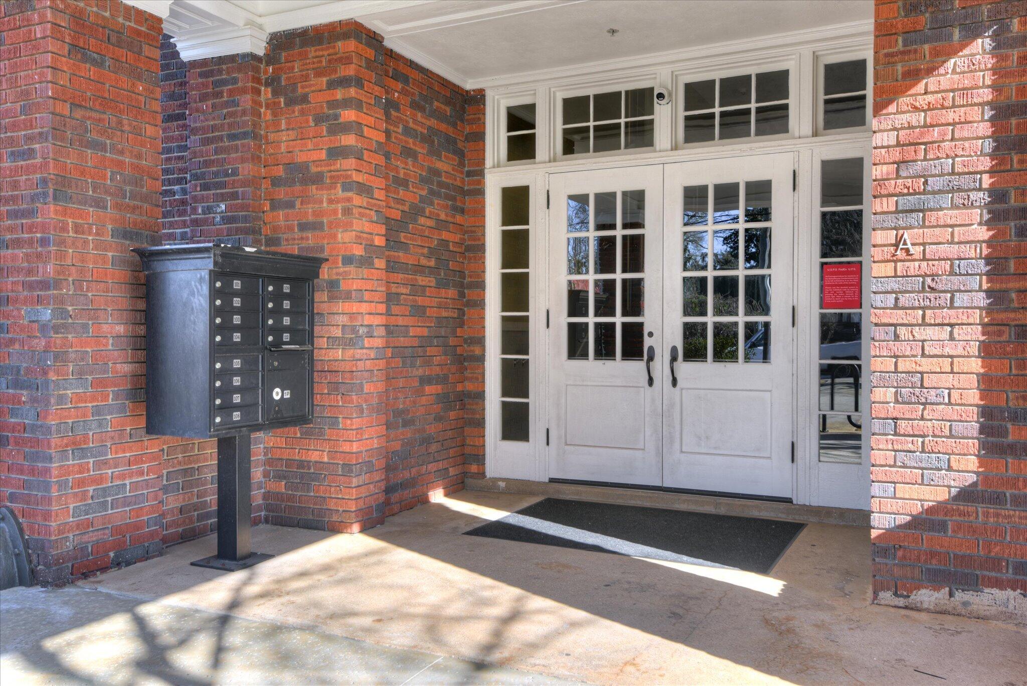 2349 Williams Street 101 101