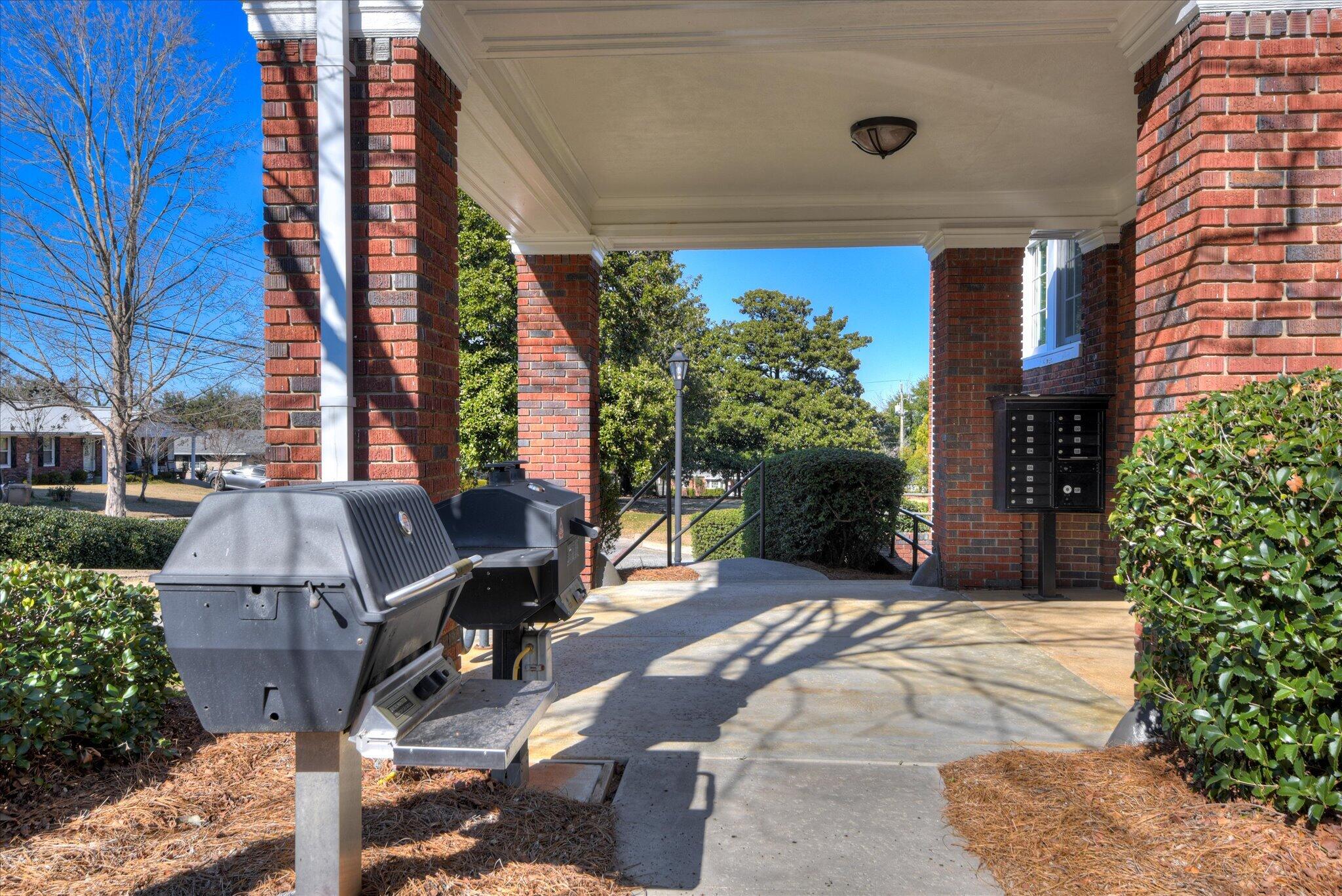 2349 Williams Street 101 101