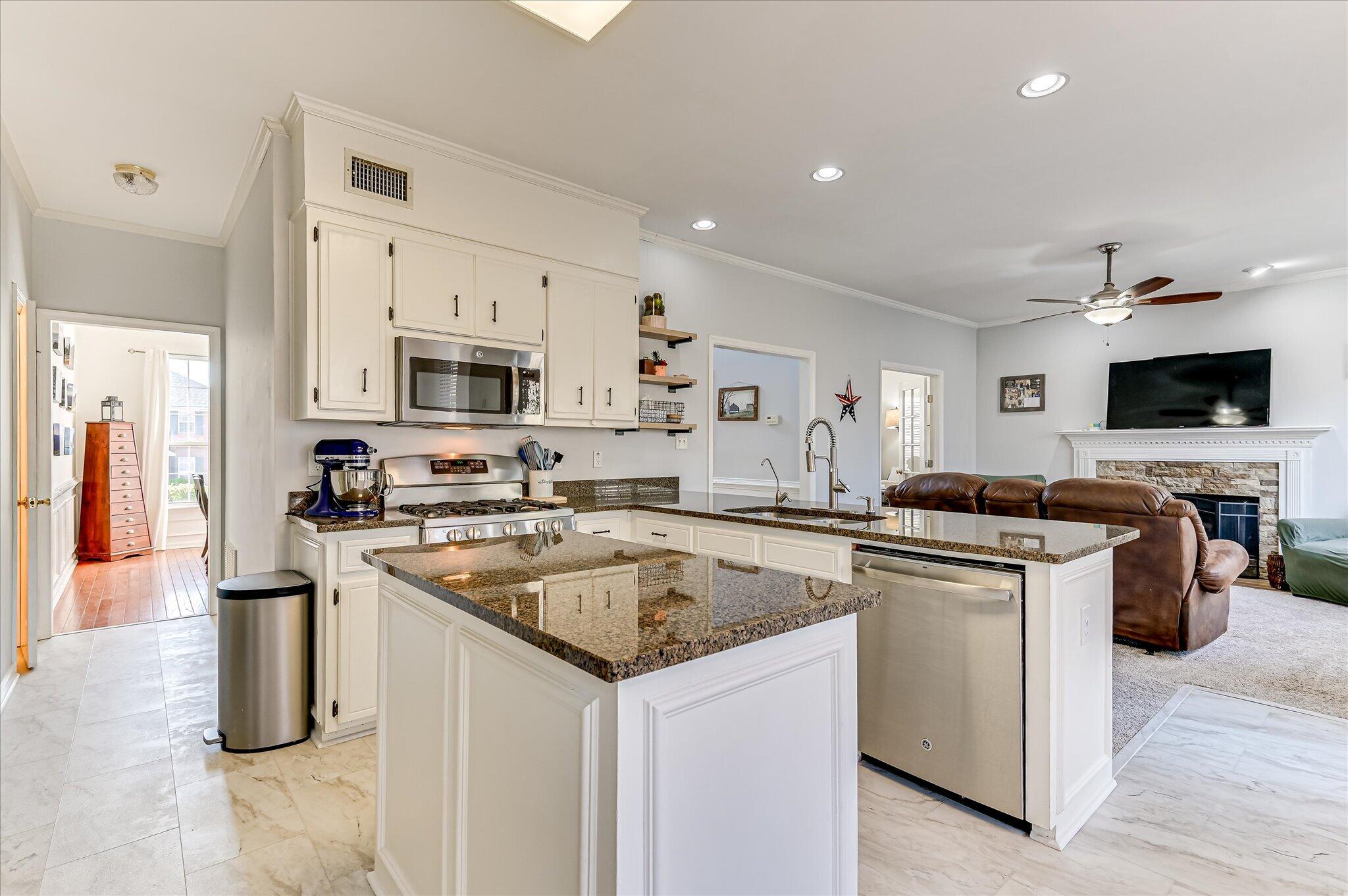 1134 Rivershyre Drive