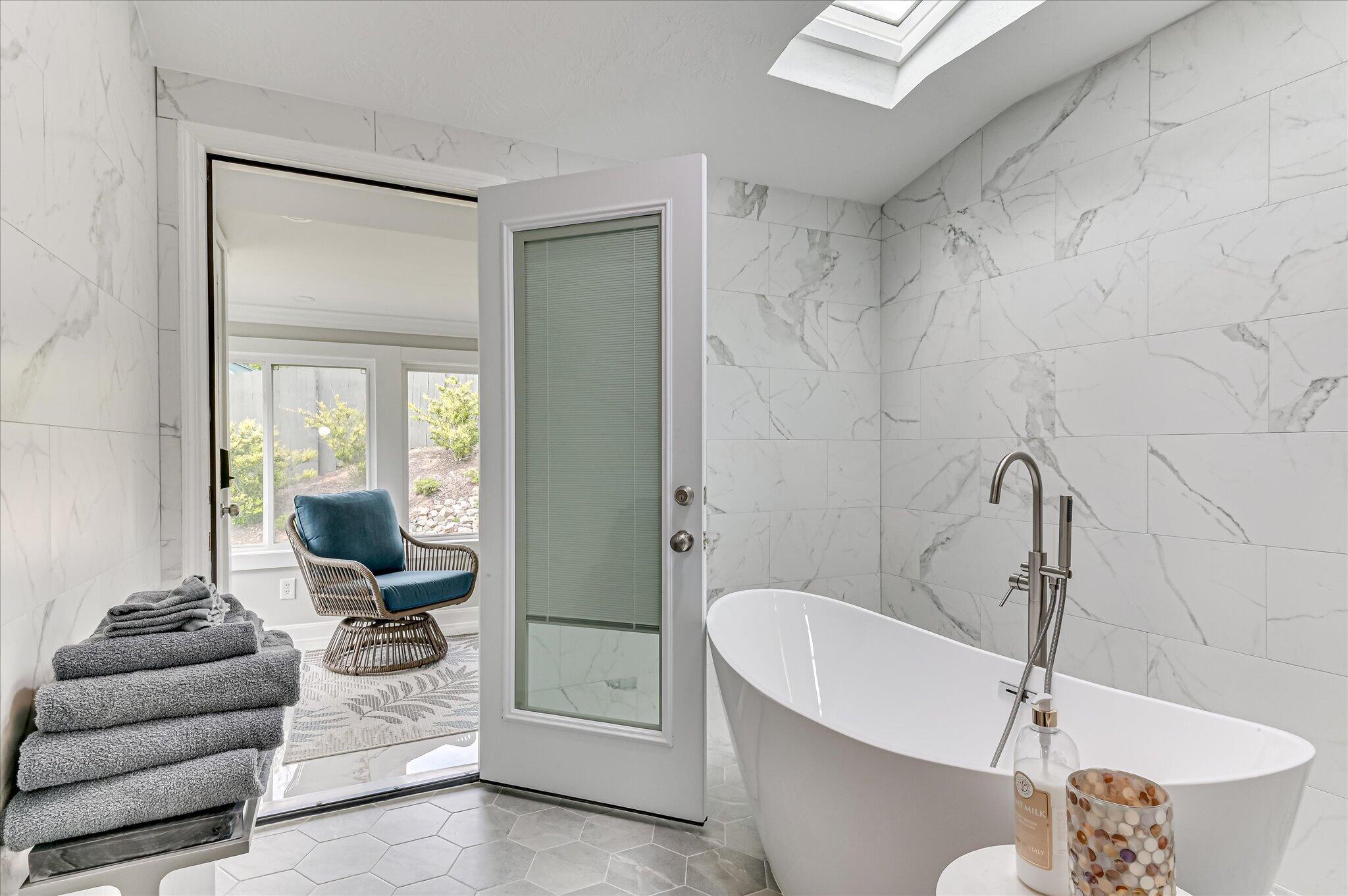 2417 Wilkshire Drive