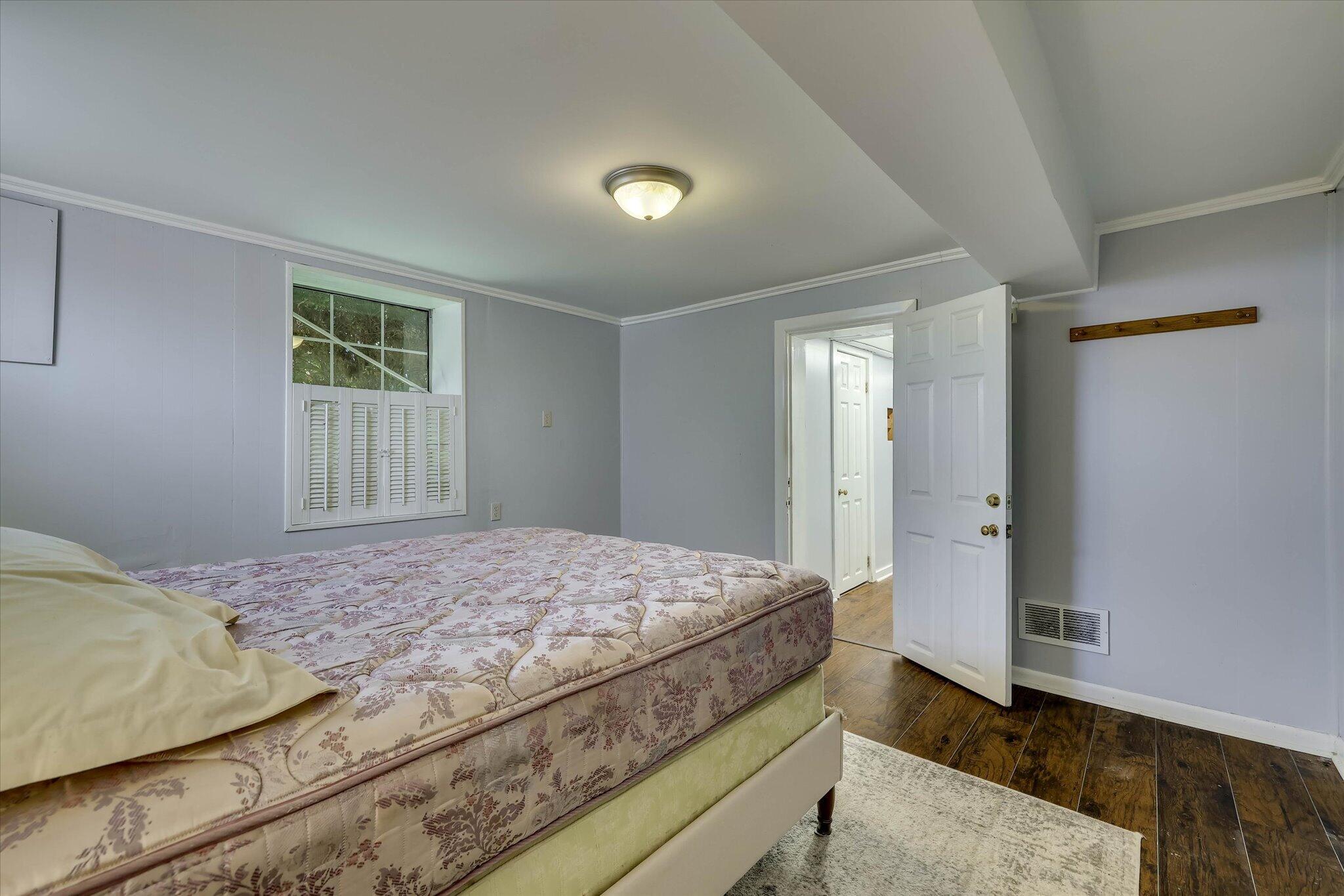 802 Hickman Road
