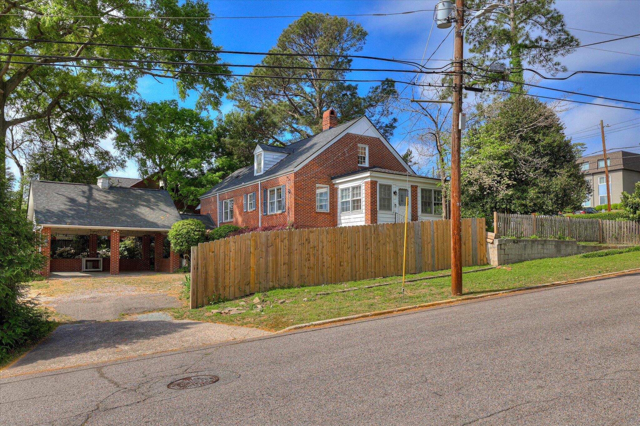 802 Hickman Road