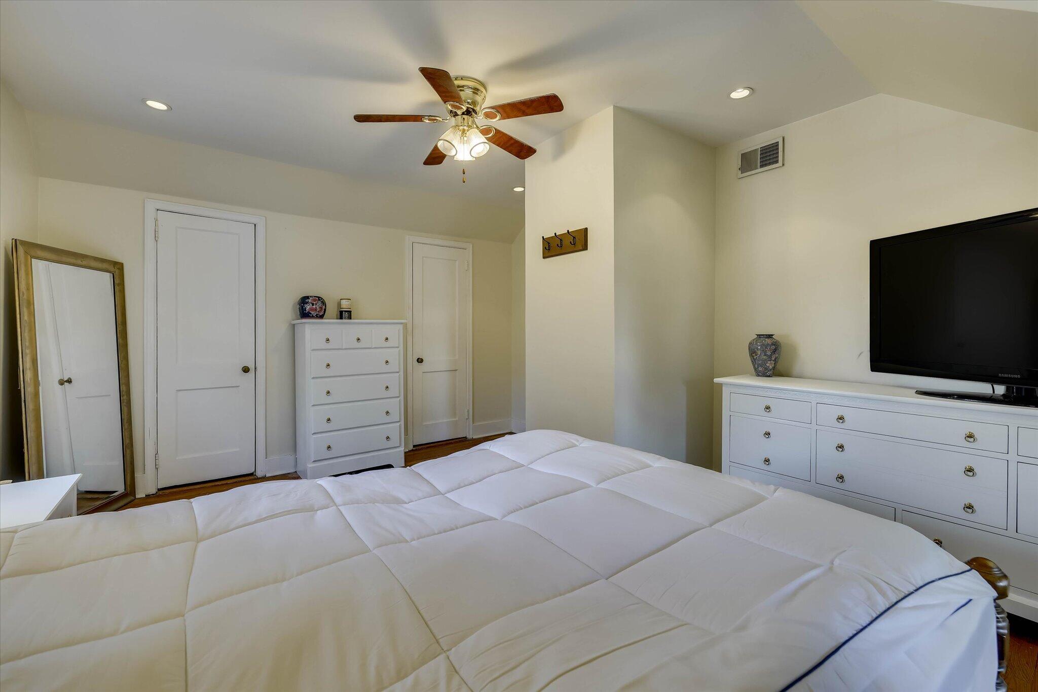 802 Hickman Road