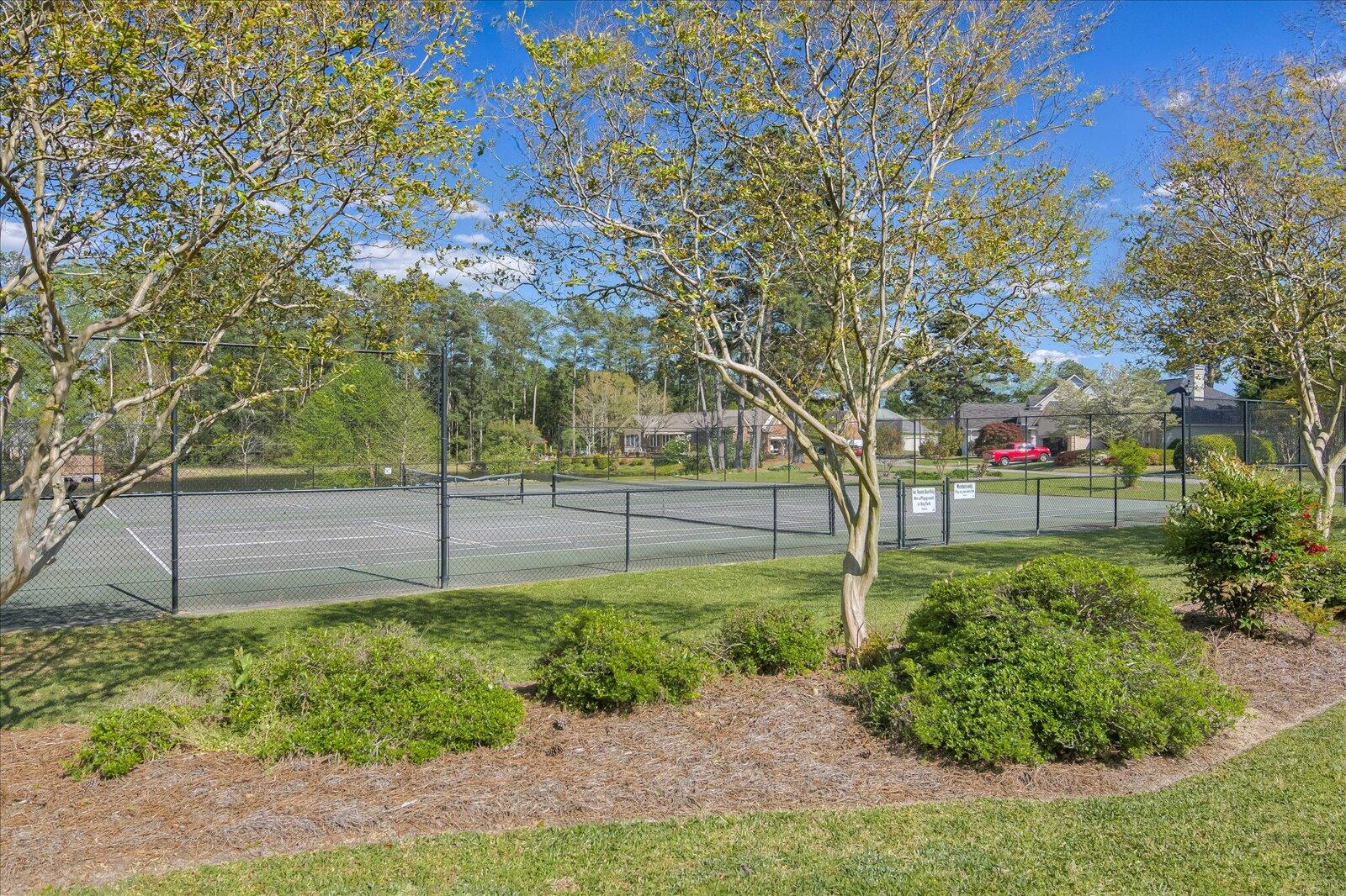 2925 Hillcreek Drive