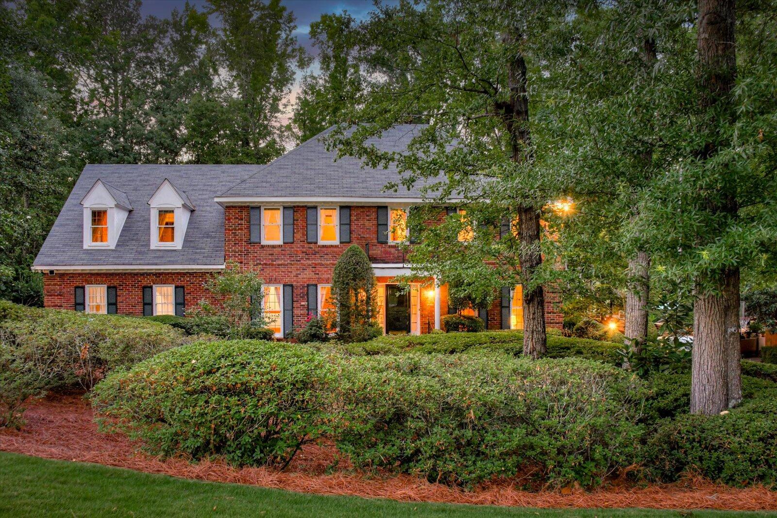 3710 Inverness Way